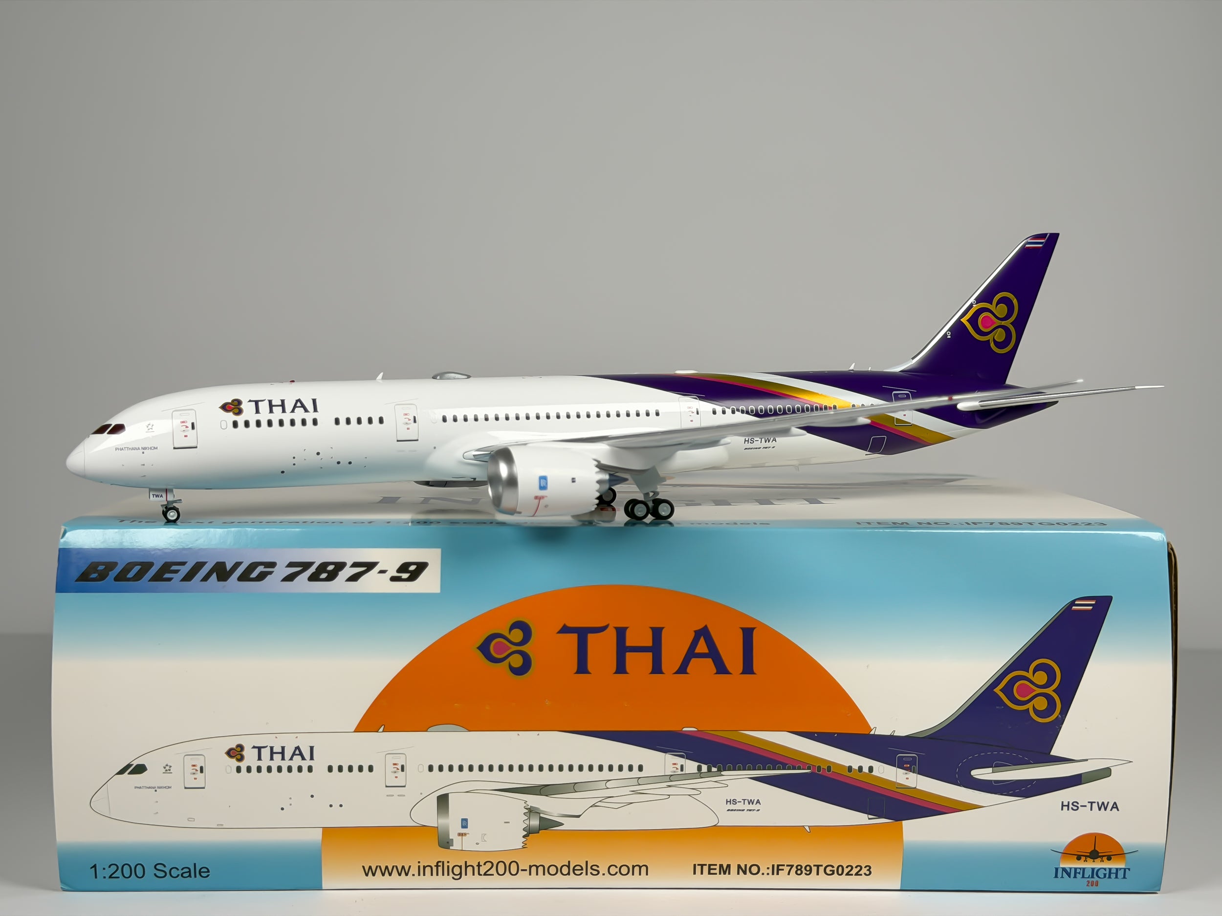 Thai Airways Boeing 787-9 1:200 Inflight200 HS-TWA (IF789TG0223)