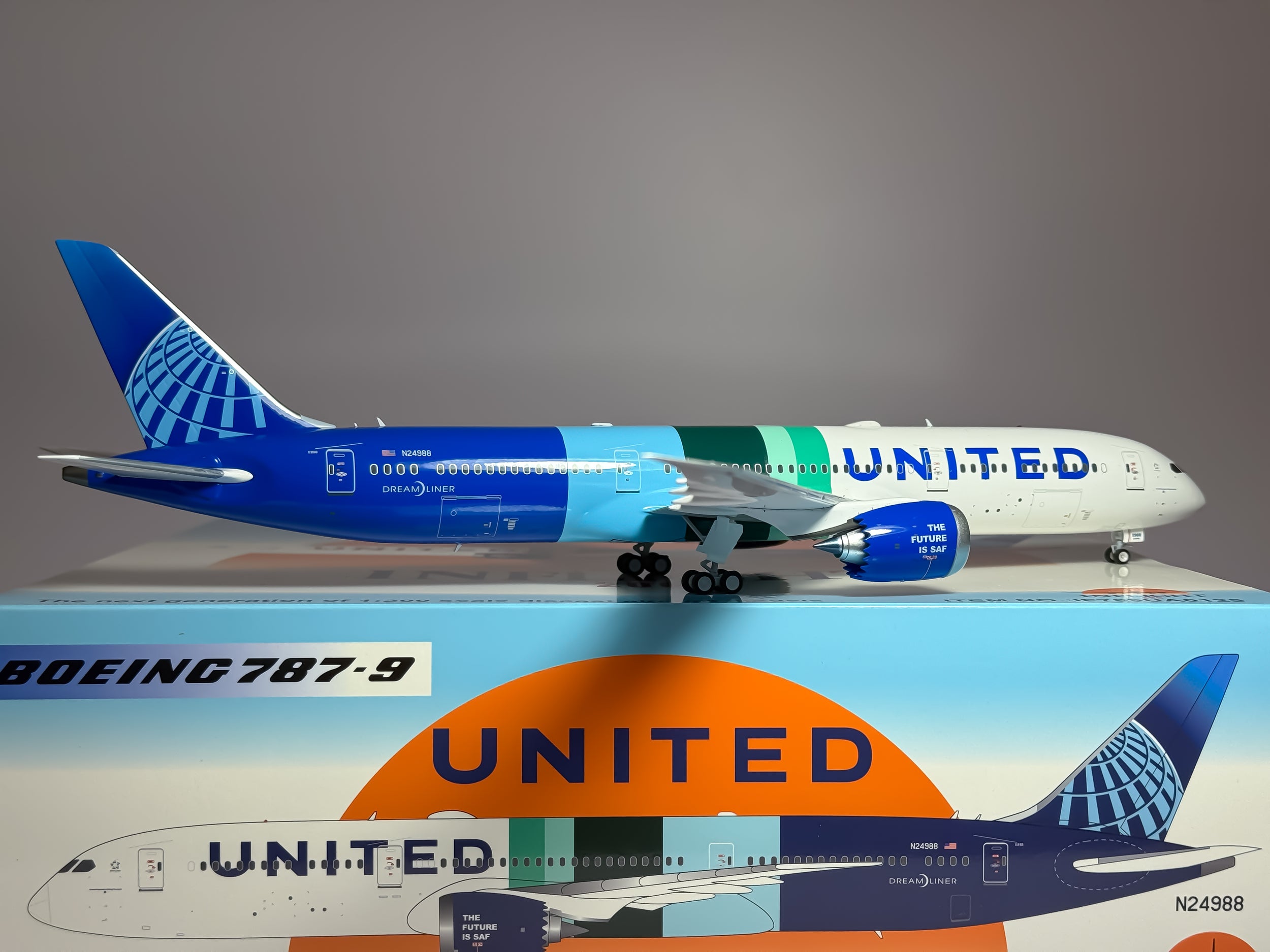 United Airlines Boeing 787-9 1:200 Inflight200 N24988 (IF789UA0125)
