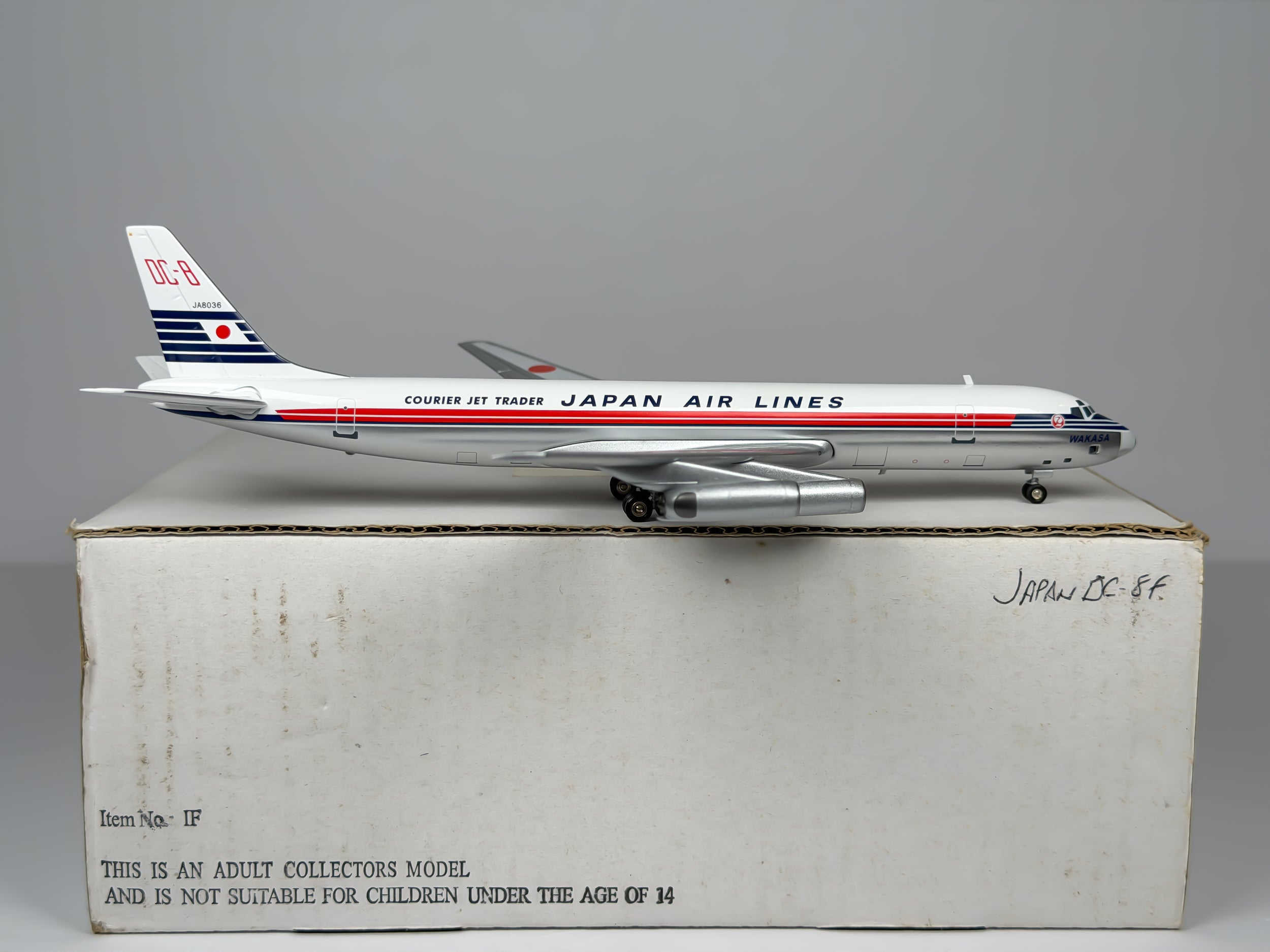 Japan Airlines (JAL) Douglas DC-8-62 1:200 Inflight200 JA8036 (IF80002B)