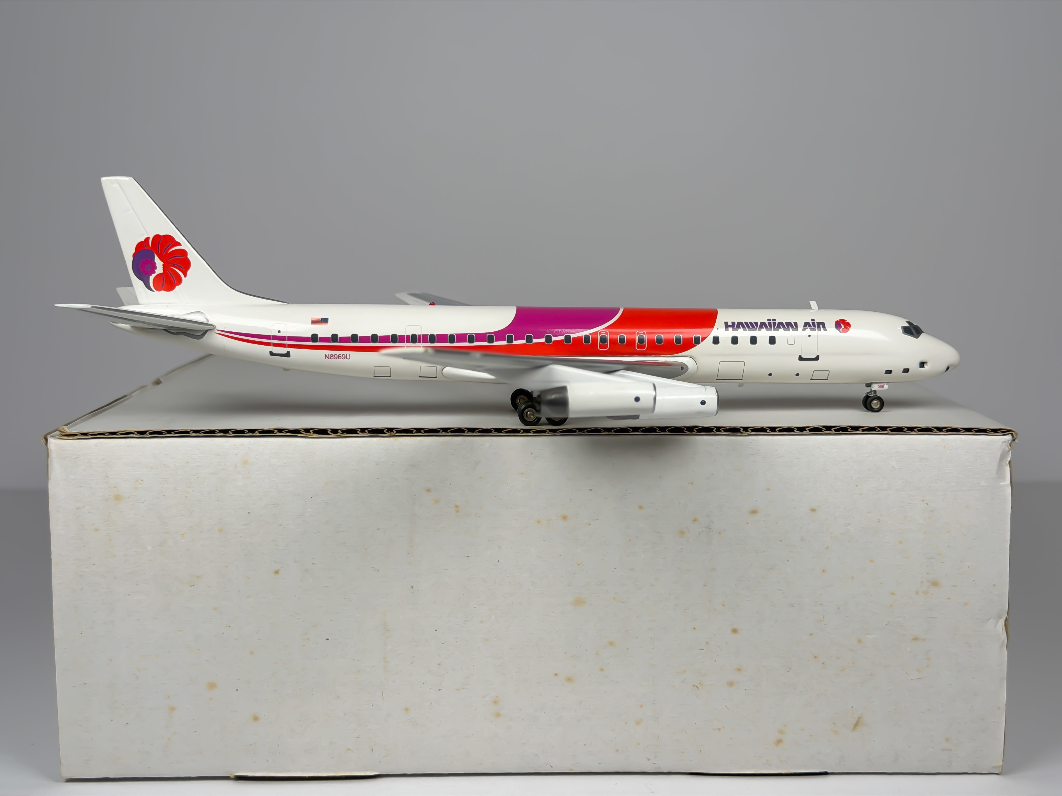 Hawaiian Airlines Douglas DC-8-62 1:200 Inflight200 N8969U (IF80007)