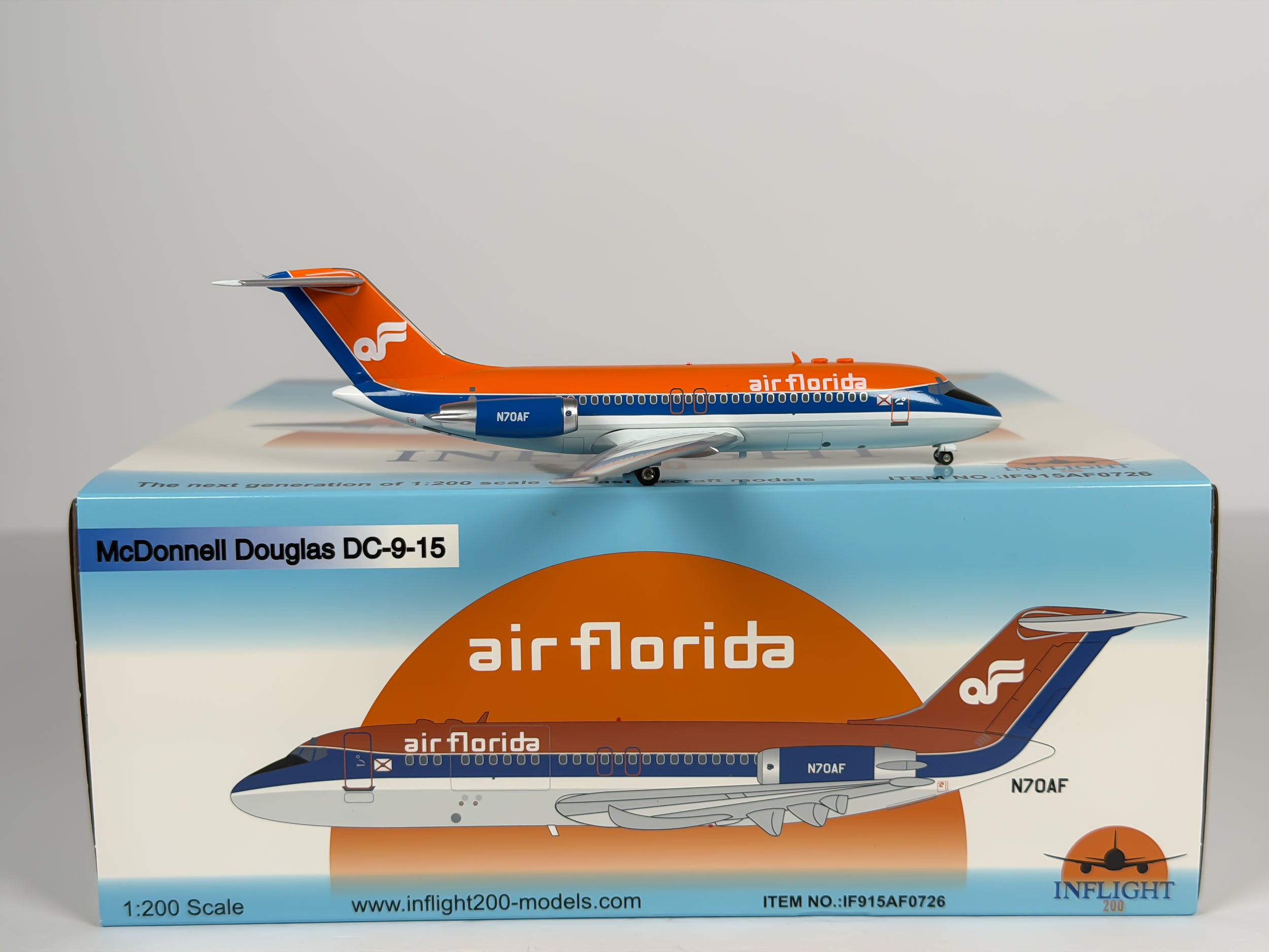 Air Florida Douglas DC-9-15 1:200 Inflight200 N70AF (IF915AF0726)