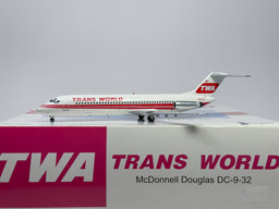 Trans World Airlines (TWA) Douglas DC-9-30 1:200 Inflight200 N929L (IF932004)
