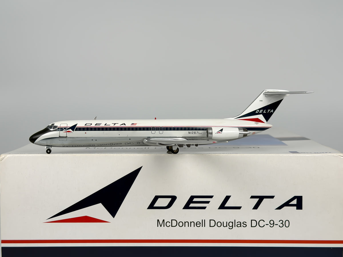 Delta Air Lines Douglas DC-9-30 1:200 InFlight200 N1267L (IF932005)