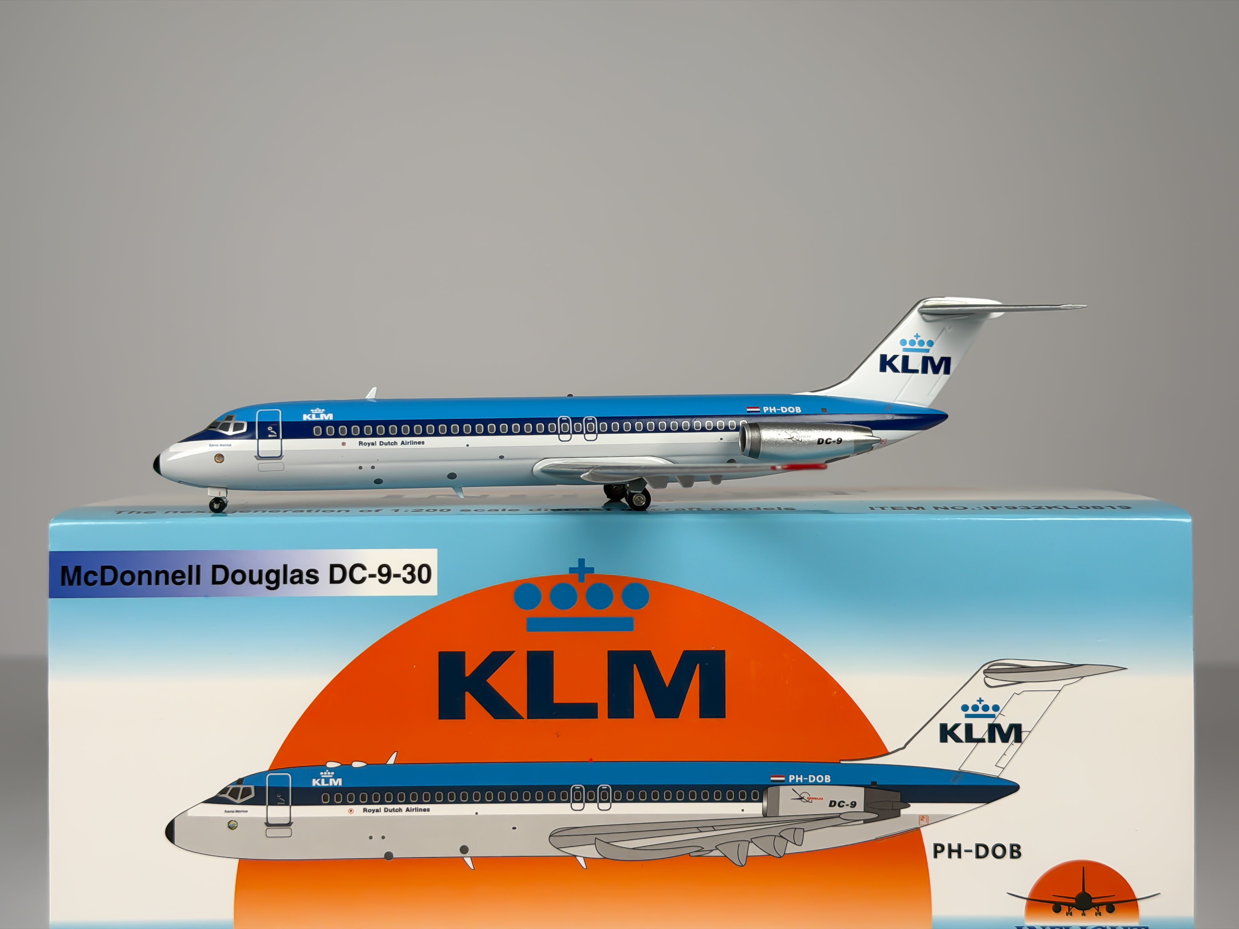 KLM Royal Dutch Airlines Douglas DC-9-30 1:200 Inflight200 PH-DOB (IF932KL0819)