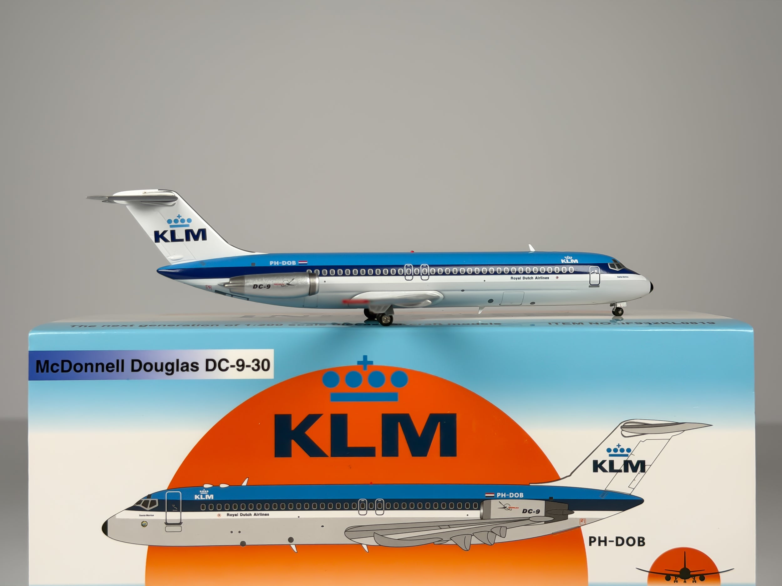 KLM Royal Dutch Airlines Douglas DC-9-30 1:200 Inflight200 PH-DOB (IF932KL0819)