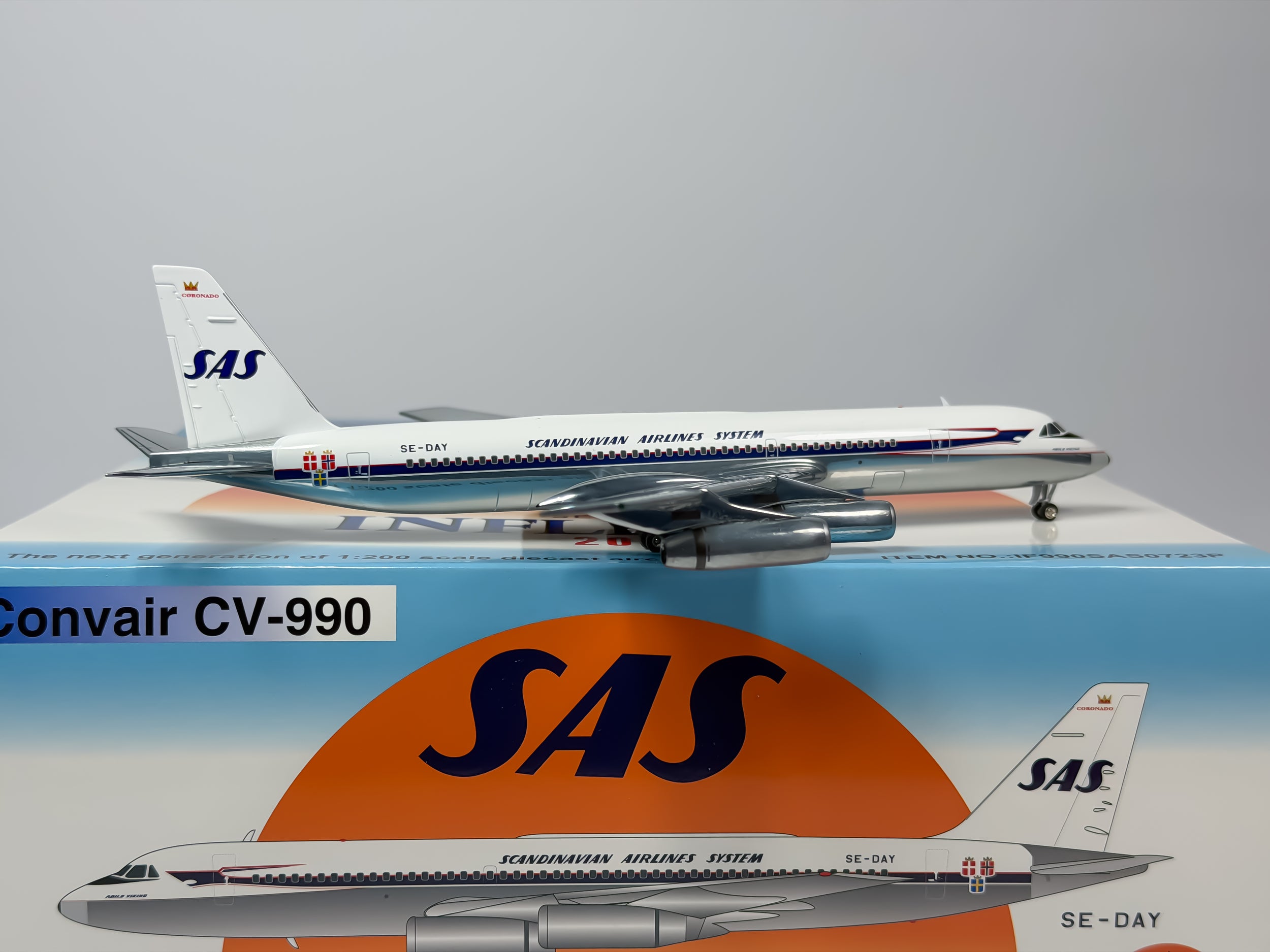 Scandinavian Airlines (SAS) Convair CV-990 1:200 Inflight200 SE-DAY (IF990SAS0723P)