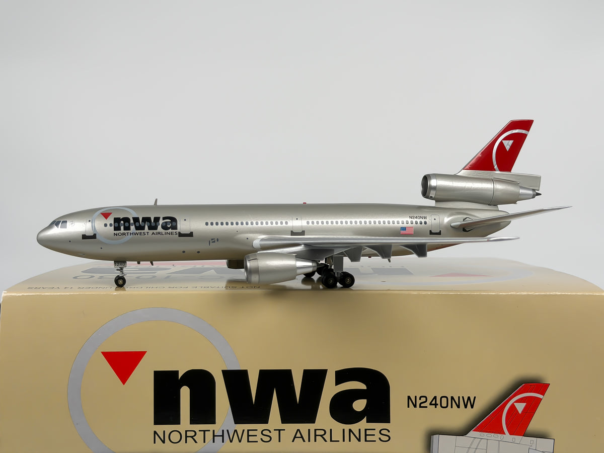 Northwest Airlines McDonnell Douglas DC-10-30 1:200 InFlight200 N240NW (IFDC100211)