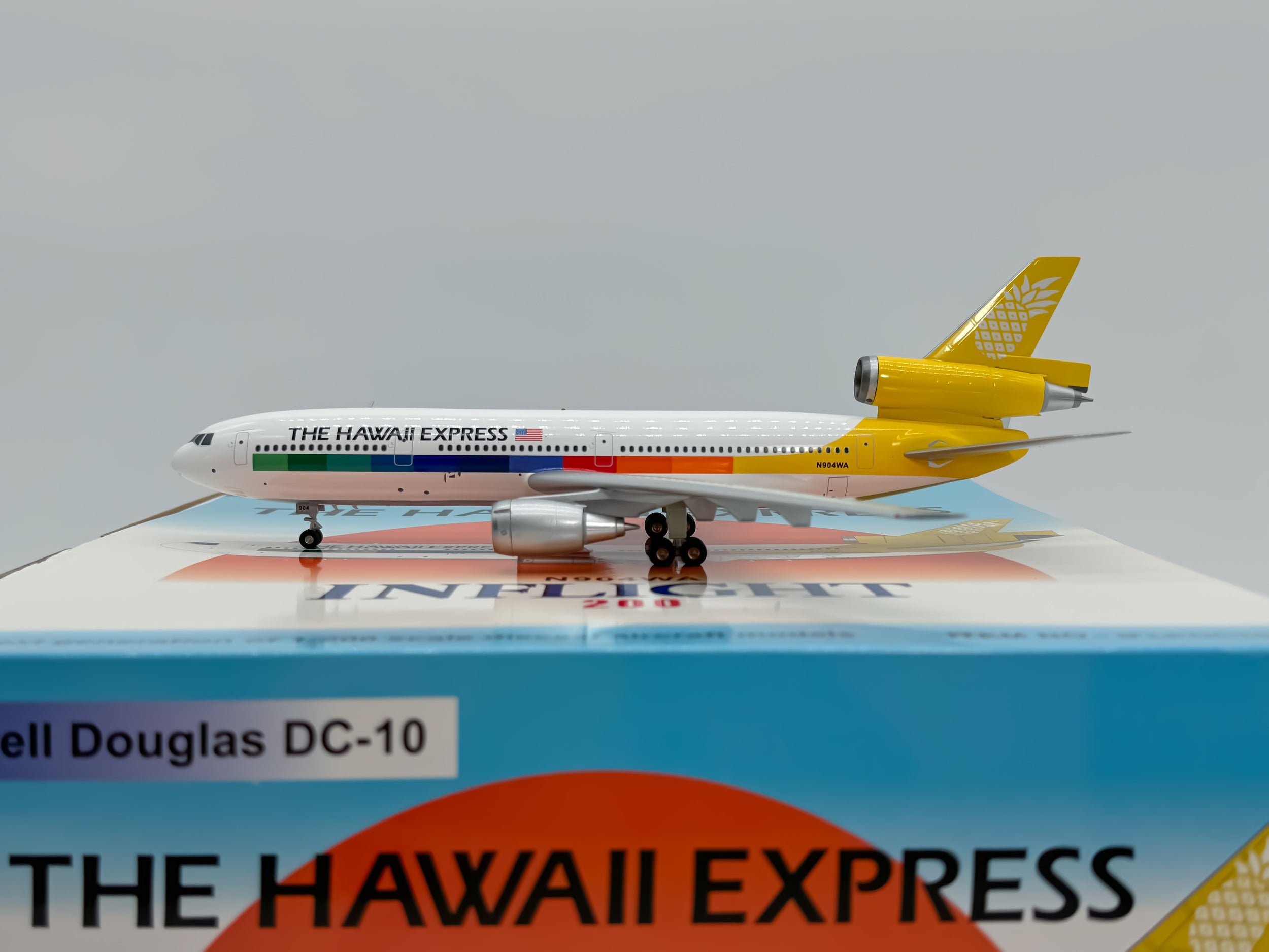 The Hawaii Express McDonnell Douglas DC-10-10 1:200 Inflight200 N904WA (IFLPDC10001)