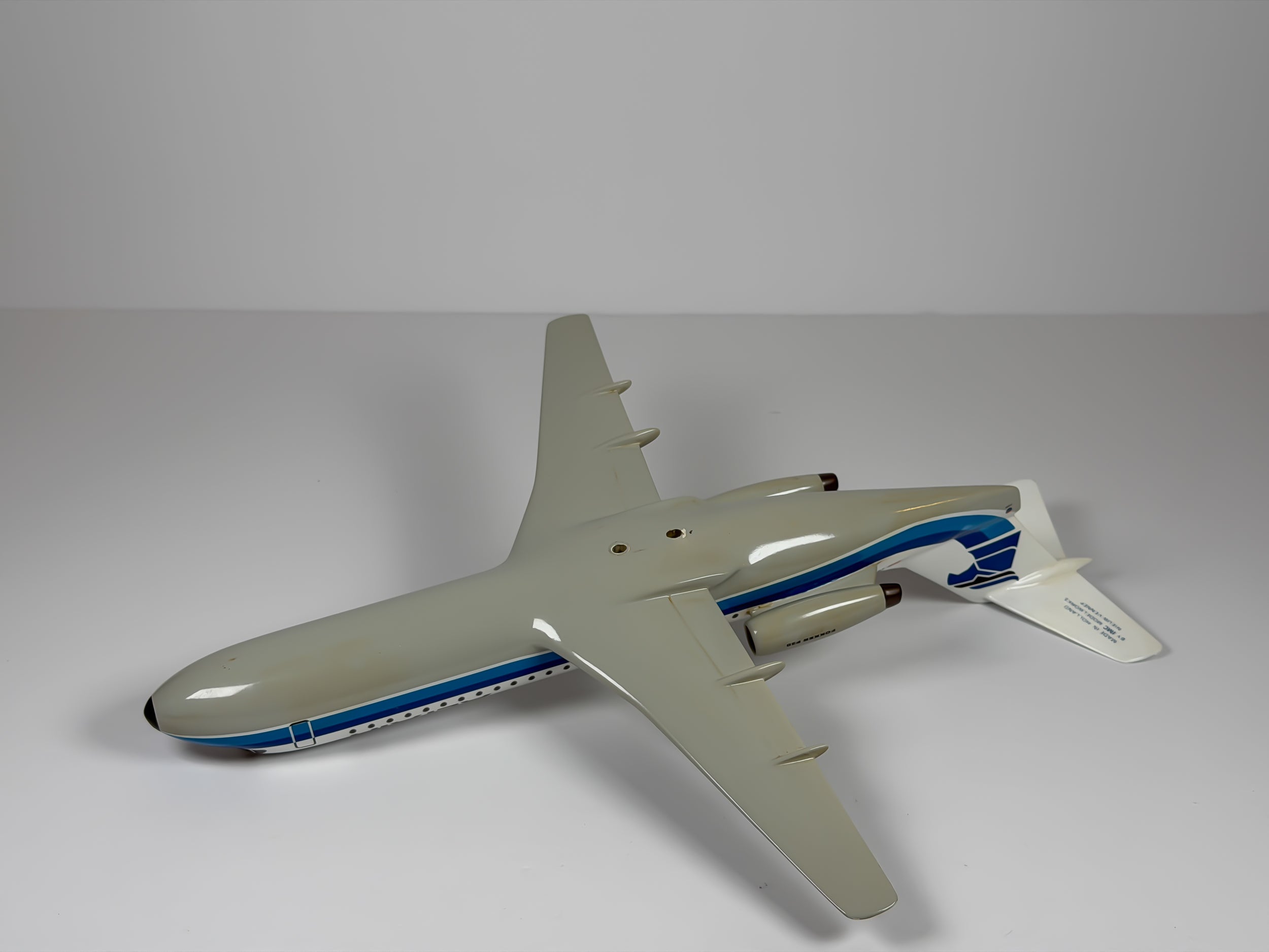 1:72 Altair Fokker F28 (N555A) - Blue Cheatline | IMC Modelworks