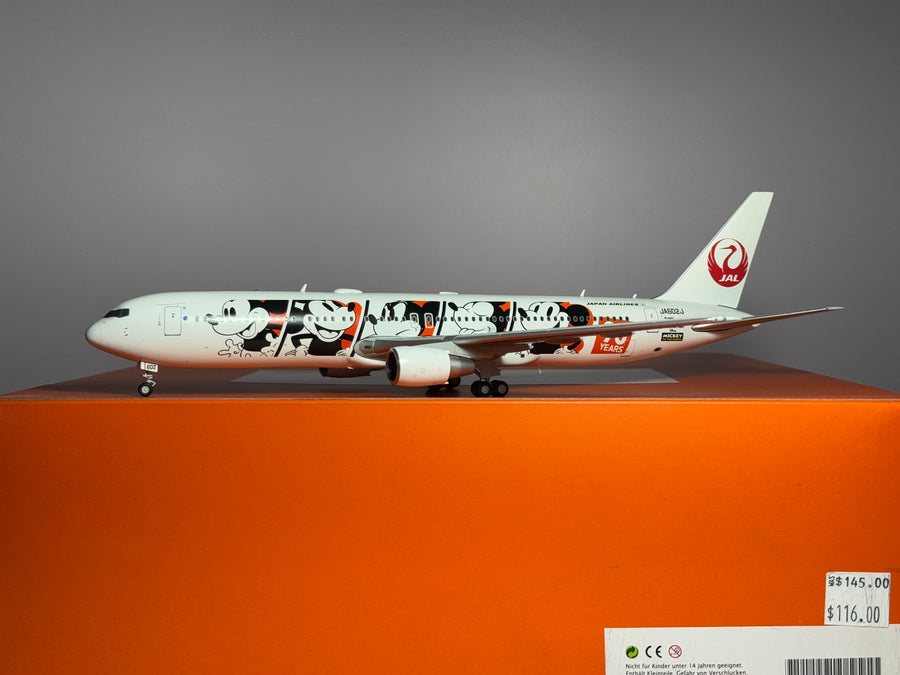 JC Wings 1:200 Japan Airlines Boeing 767-300 JA602J Mickey 90 Years EW2763004