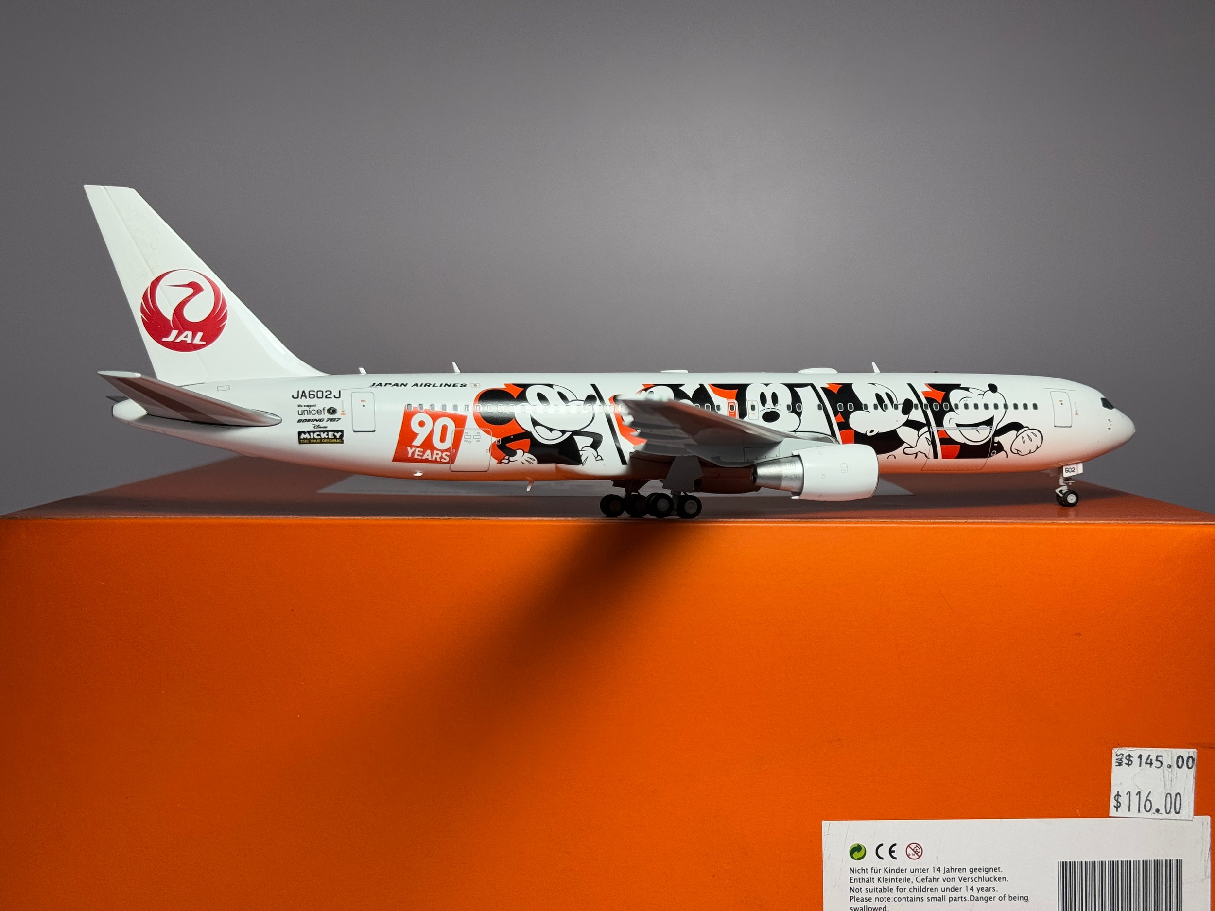 JC Wings 1:200 Japan Airlines Boeing 767-300 JA602J Mickey 90 Years EW2763004
