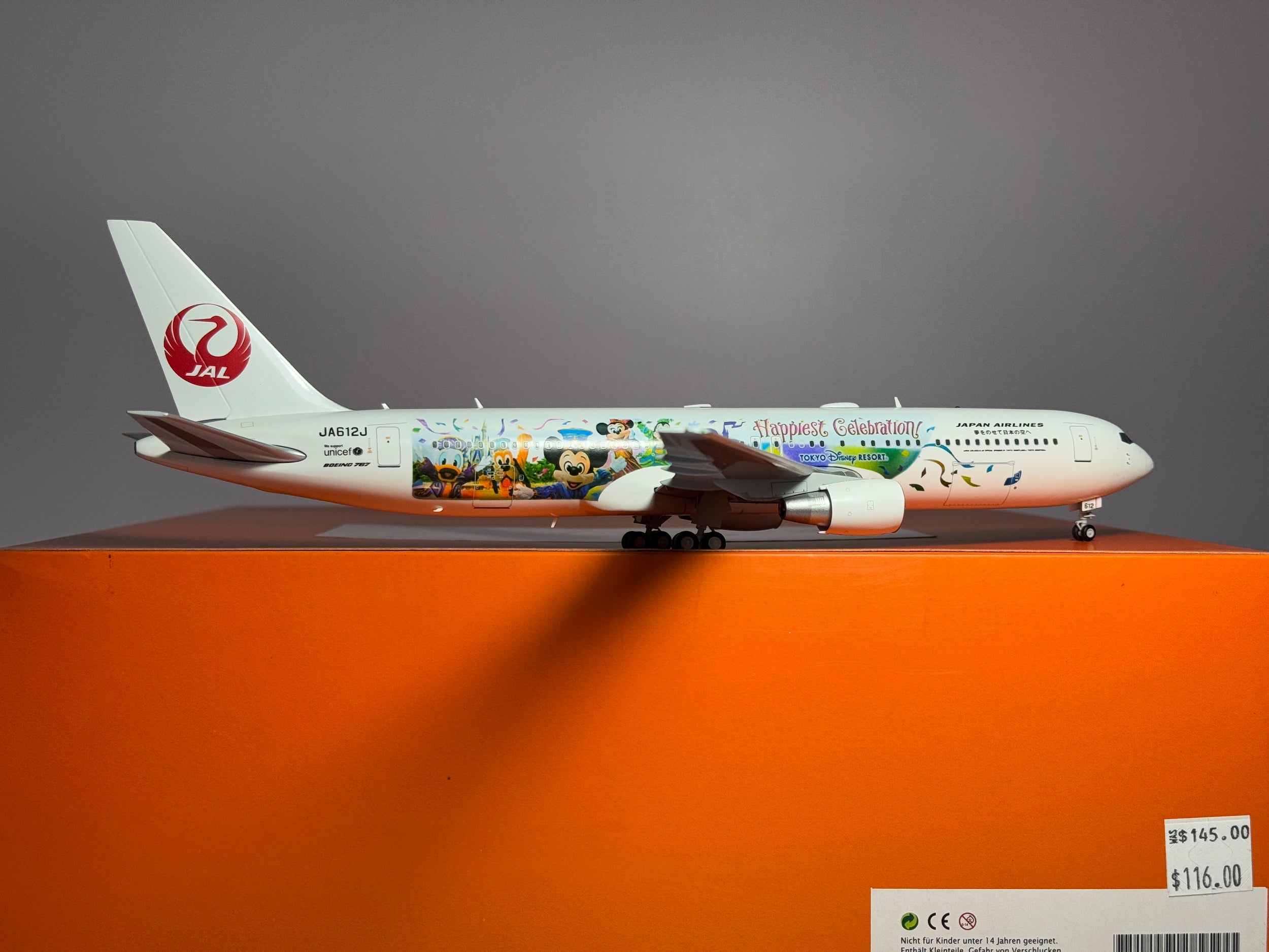 JC Wings 1:200 Japan Airlines Boeing 767-300 JA612J Happiest Celebration EW2763001