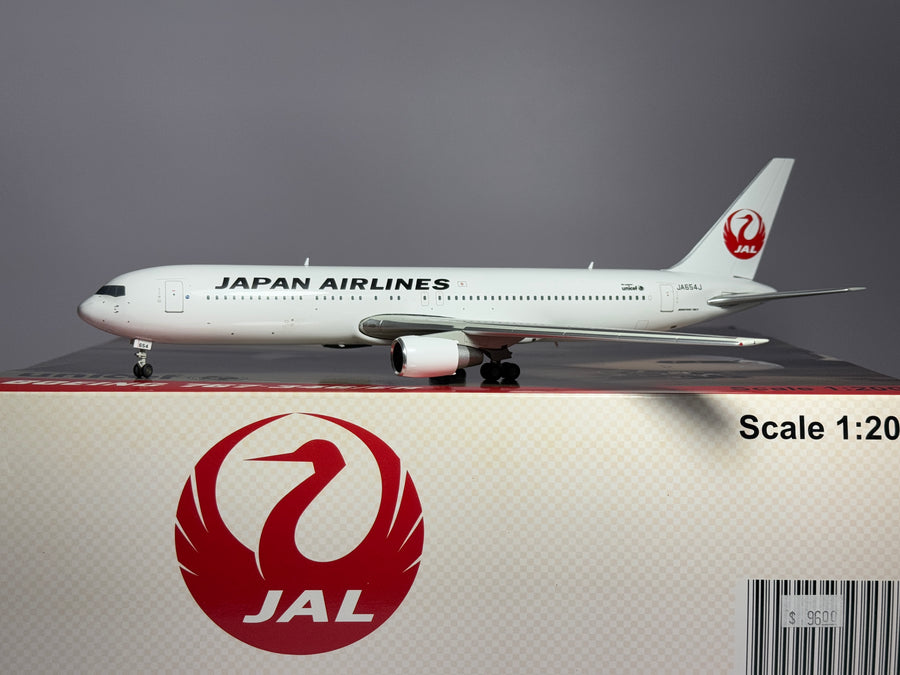 JC Wings 1:200 Japan Airlines Boeing 767-300ER JA654J current scheme XX2112