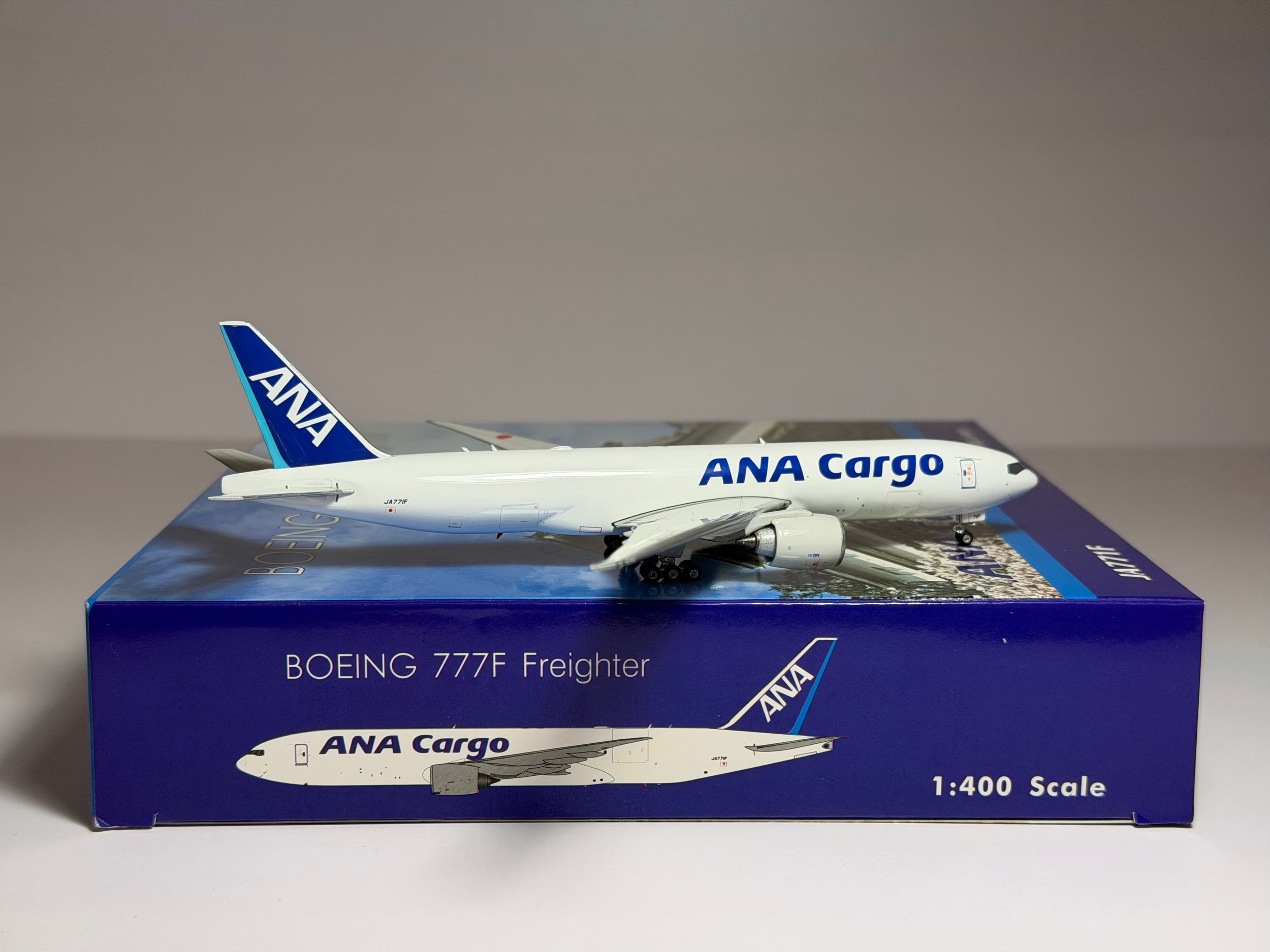 Phoenix Model 1:400 ANA Cargo Boeing 777F JA771F PH404248