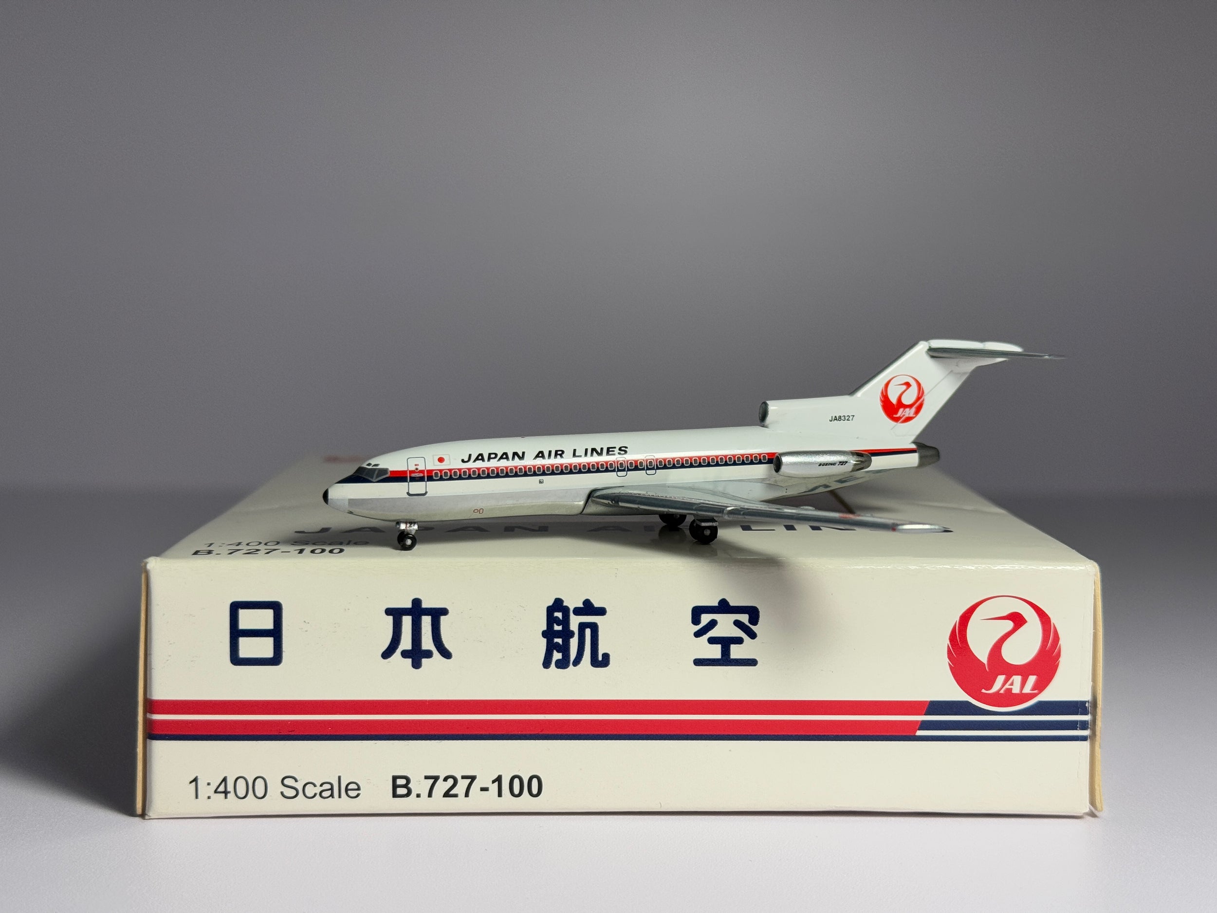 Aeroclassics 1:400 Japan Airlines Boeing 727-100 JA8327 1960s colors ACJA8327