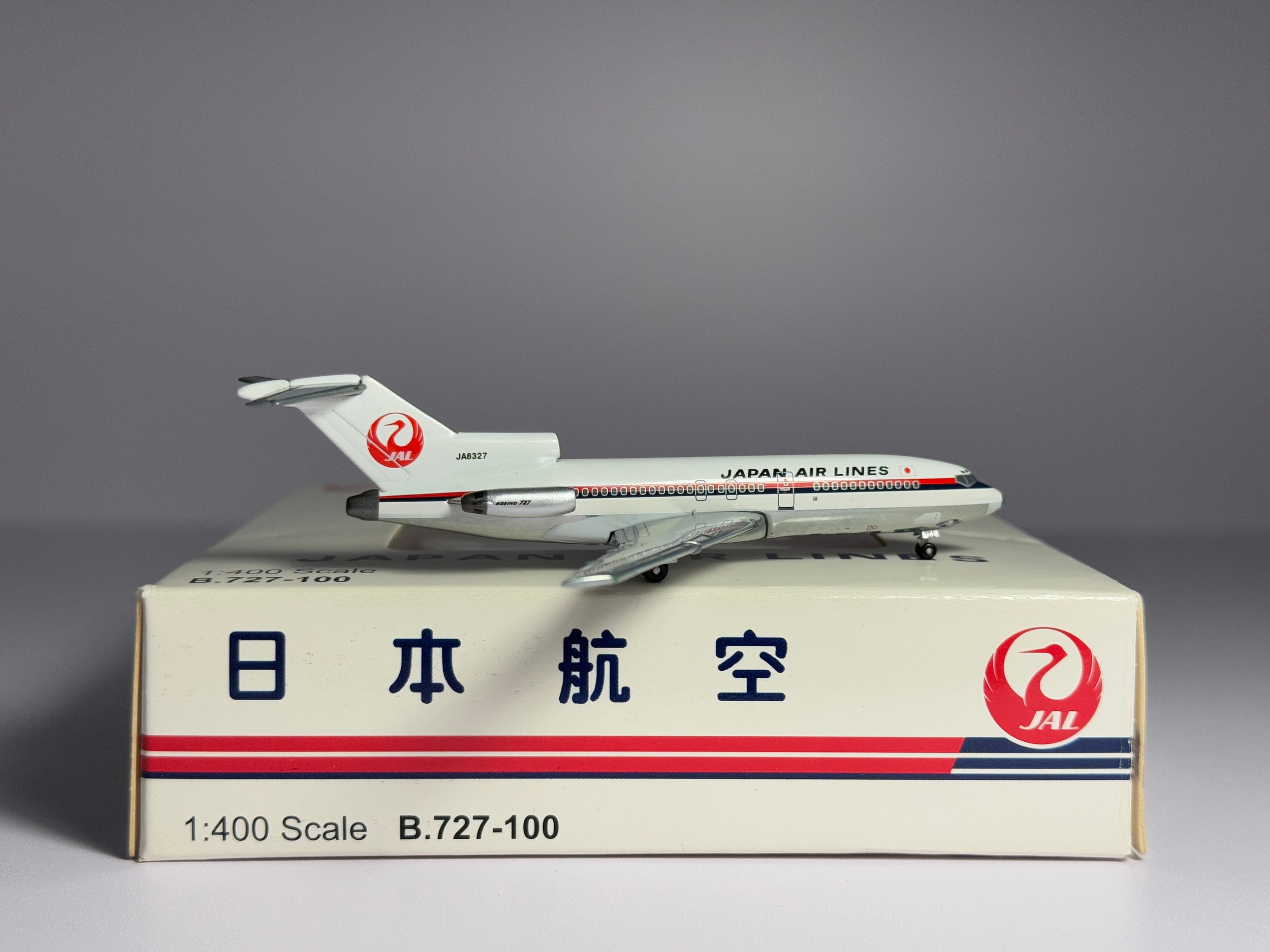 Aeroclassics 1:400 Japan Airlines Boeing 727-100 JA8327 1960s colors ACJA8327
