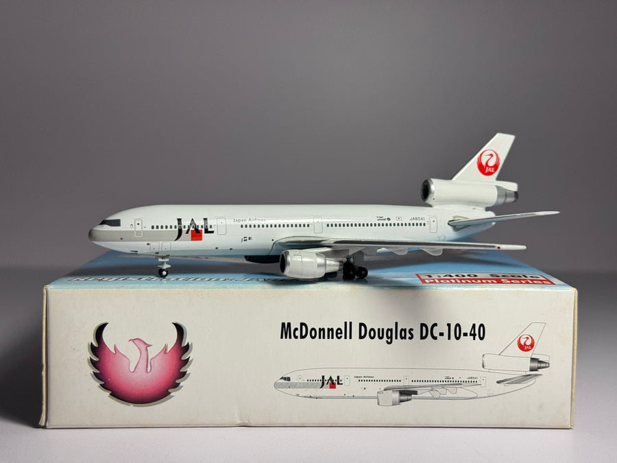 Phoenix Models 1:400 Japan Air Lines McDonnell Douglas DC-10-40 JA8541 PH4JALXXX