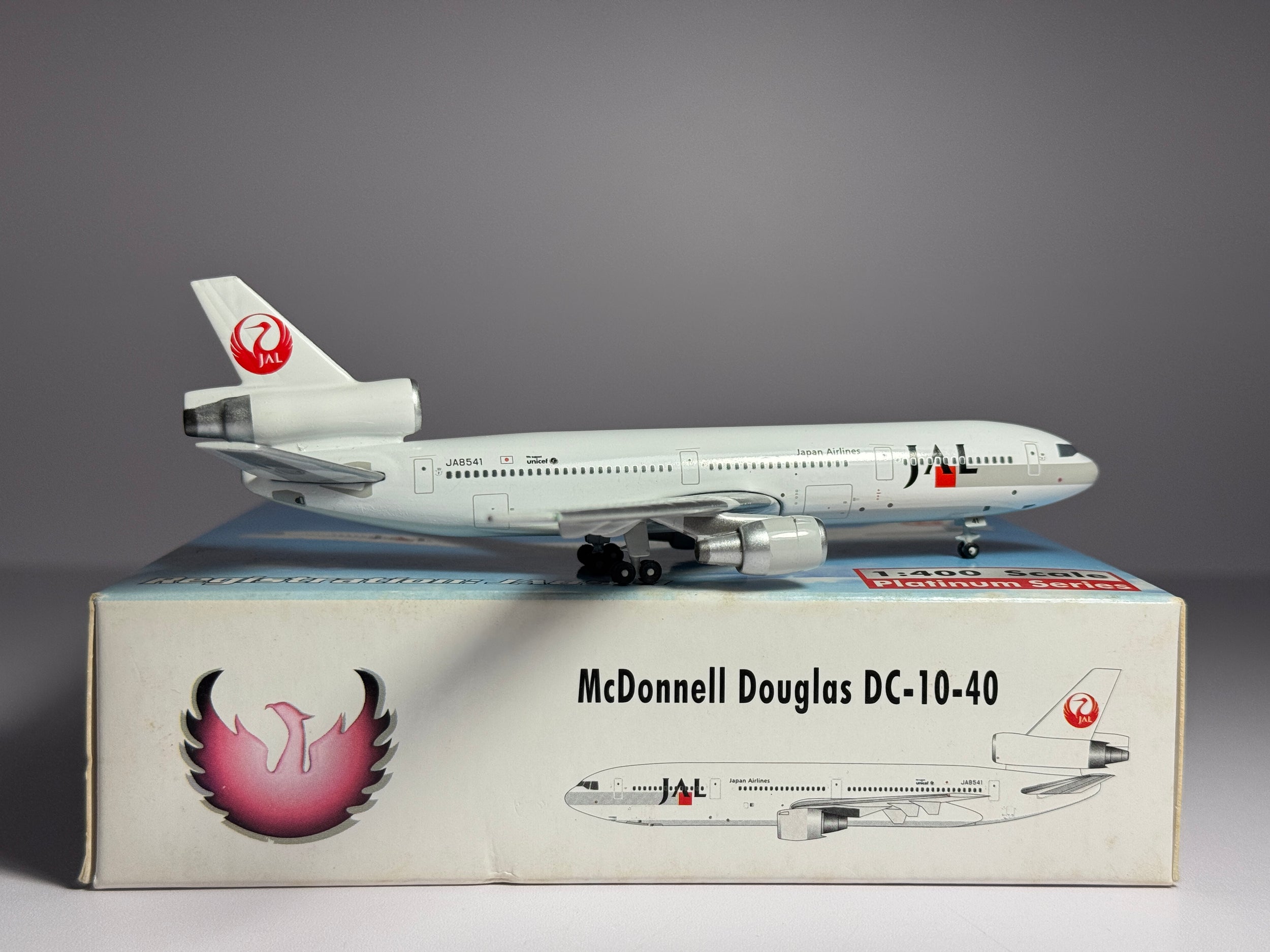 Phoenix Models 1:400 Japan Air Lines McDonnell Douglas DC-10-40 JA8541 PH4JALXXX