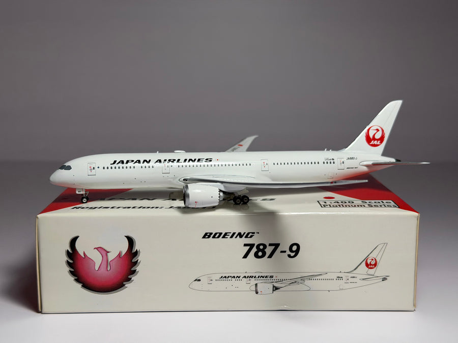 Phoenix Model 1:400 Japan Airlines Boeing 787-9 JA861J PH411138