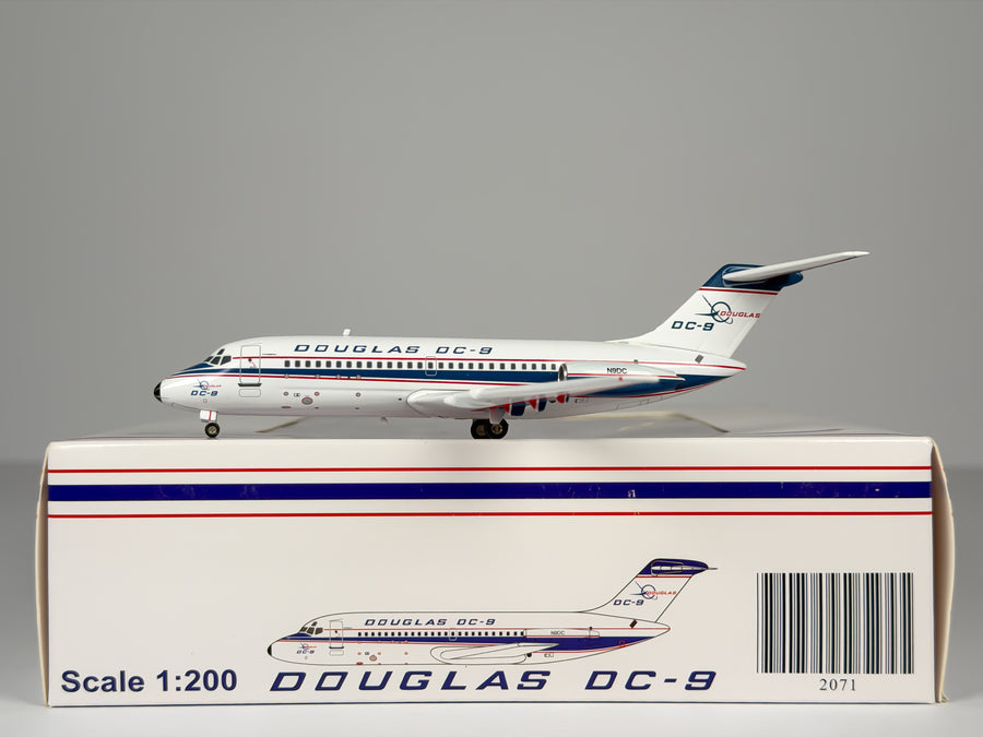 McDonnell Douglas House Douglas DC-9-10 1:200 JC Wings N9DC (JC2071)