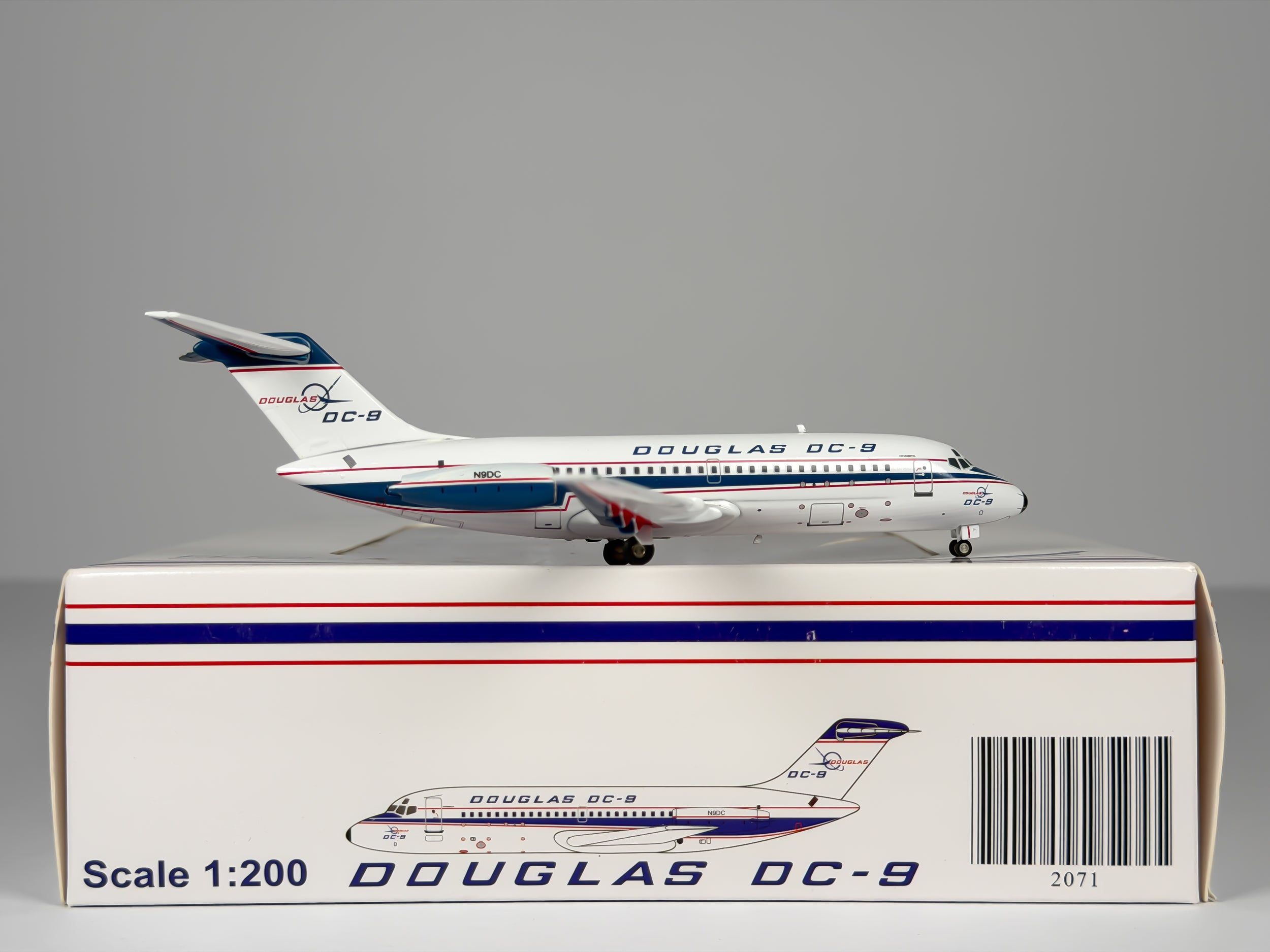McDonnell Douglas House Douglas DC-9-10 1:200 JC Wings N9DC (JC2071)