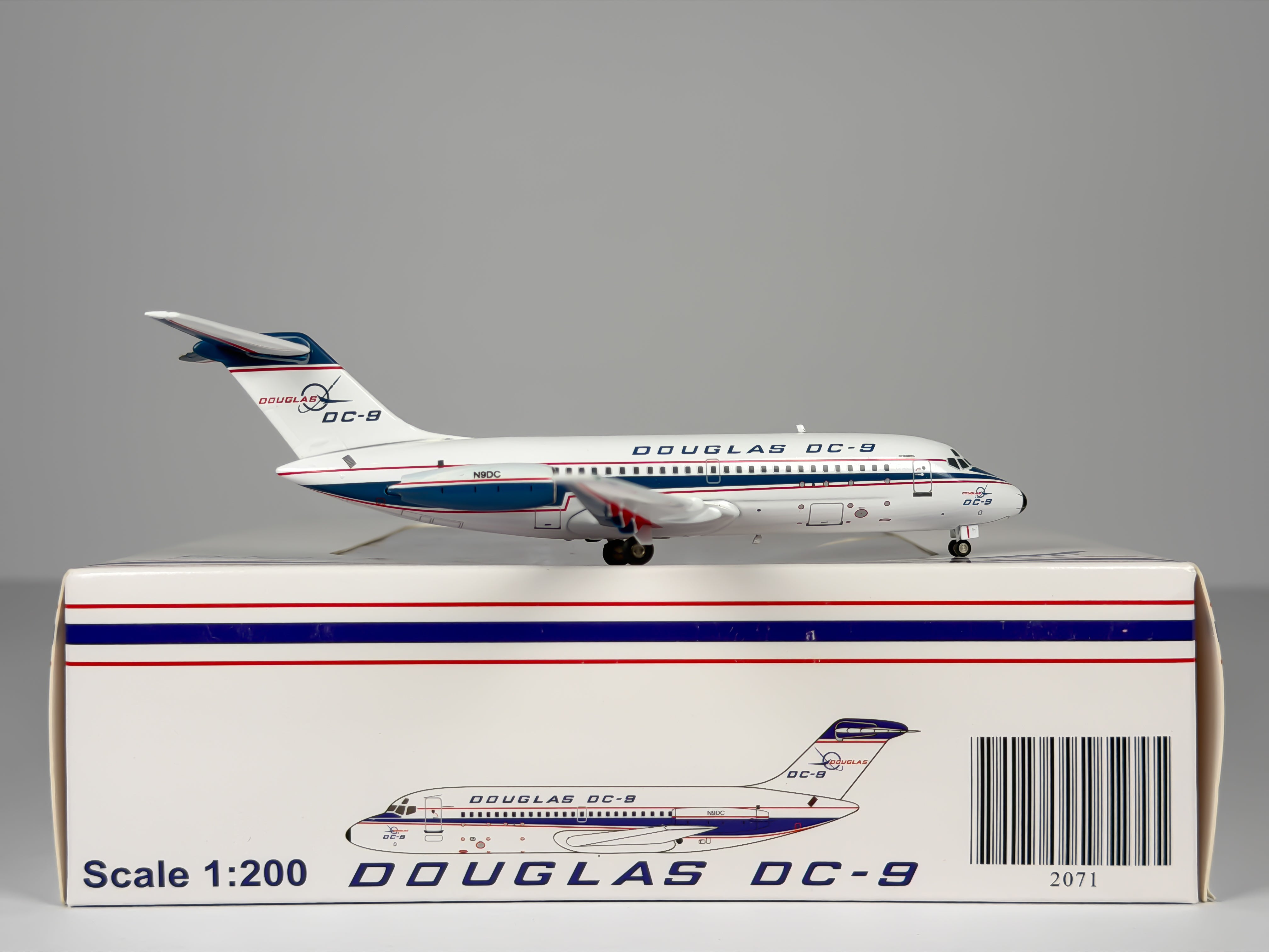 McDonnell Douglas House Douglas DC-9-10 1:200 JC Wings N9DC (JC2071)