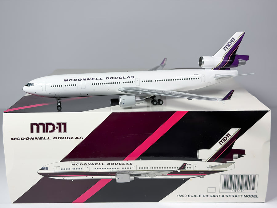 McDonnell Douglas House McDonnell Douglas MD-11 1:200 JC Wings N311MD (JC2077)