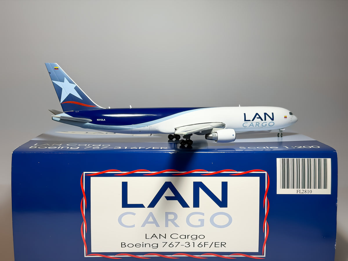 LAN Cargo Boeing 767-300FER 1:200 JC Wings N312LA (JC2810)