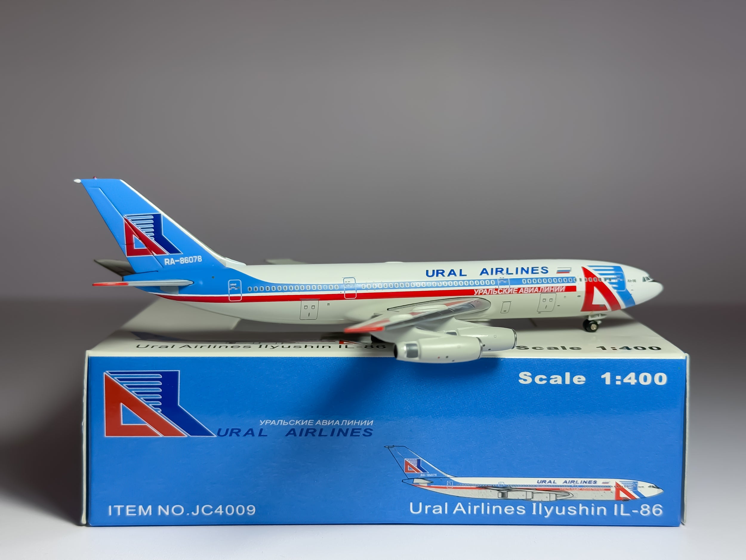 Ural Airlines Ilyushin IL-86 1:400 JC Wings RA-86078 (JC4009)