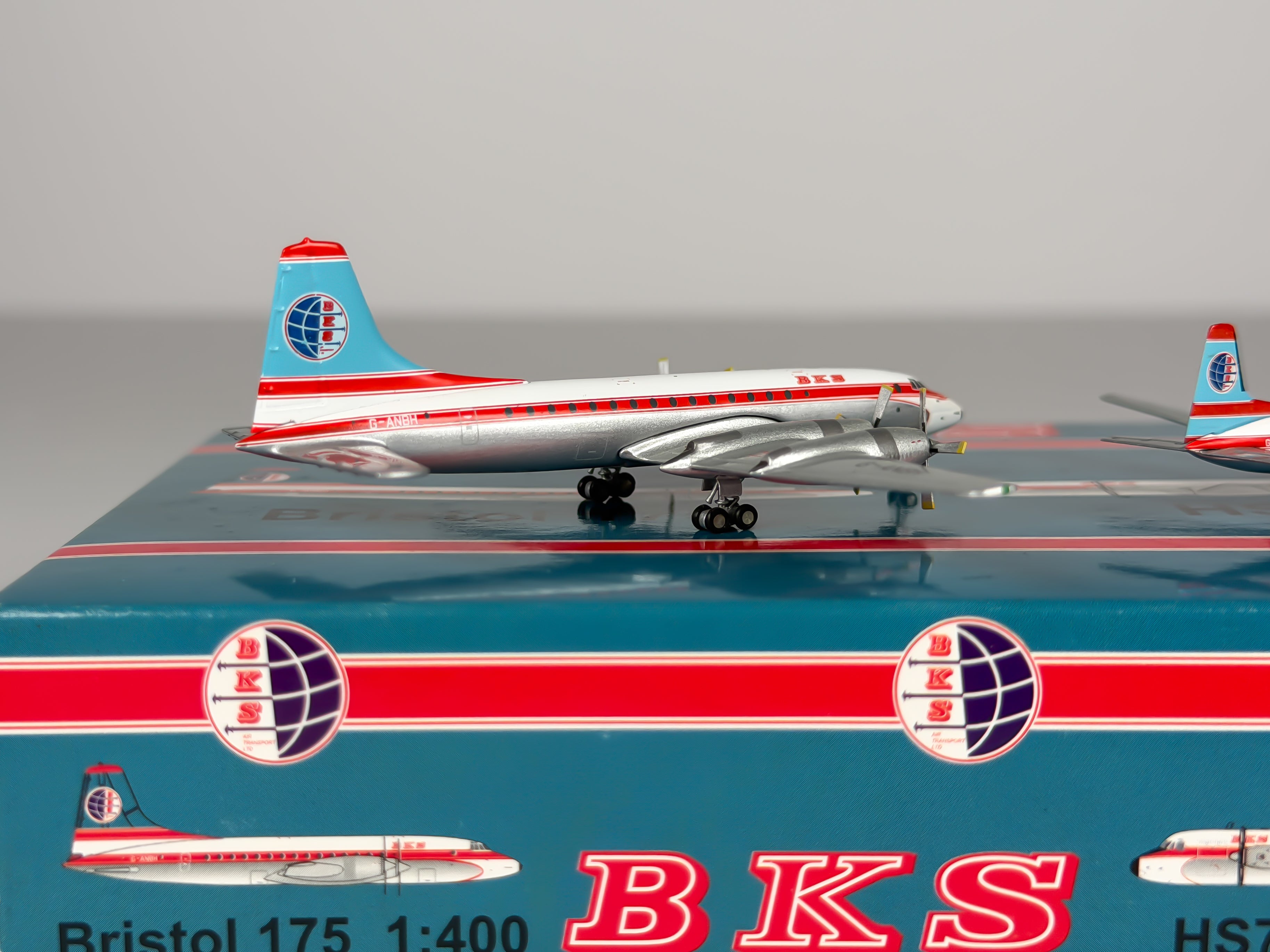 BKS Air Transport Bristol 175 Britannia 1:400 Gemini Jets G-ANBH + G-ARRW (JC4111)