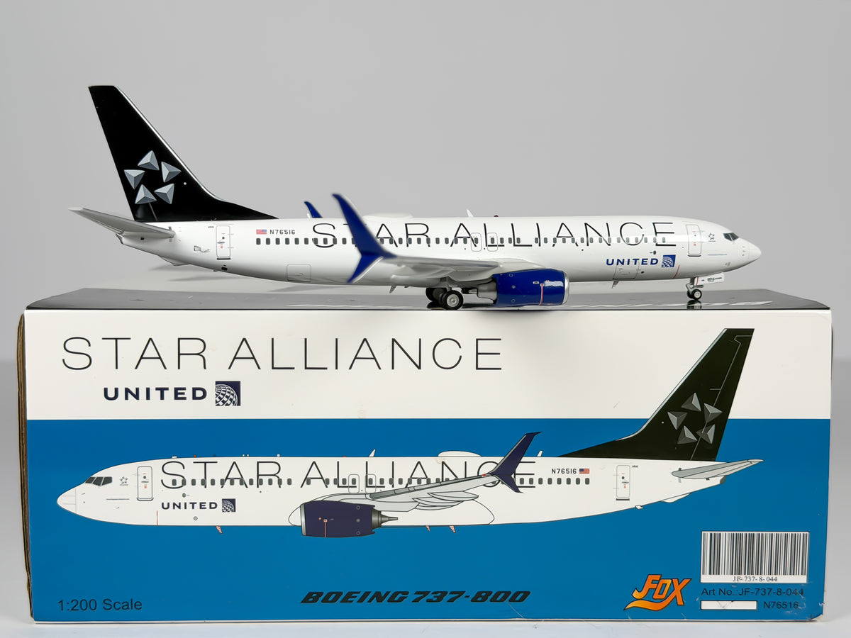 United Airlines Boeing 737-800 1:200 Inflight200 N76516 (JF-737-8-044)