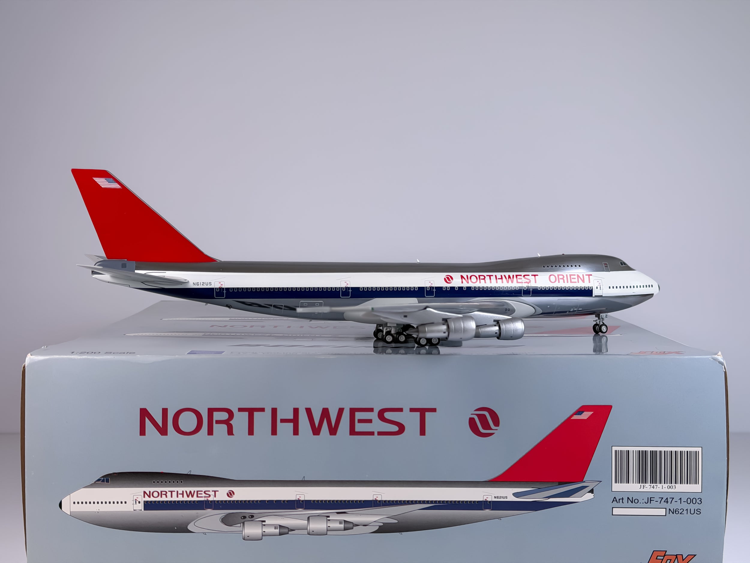 Northwest Orient Boeing 747-200 1:200 Inflight200 N612US (JF-747-2-006)