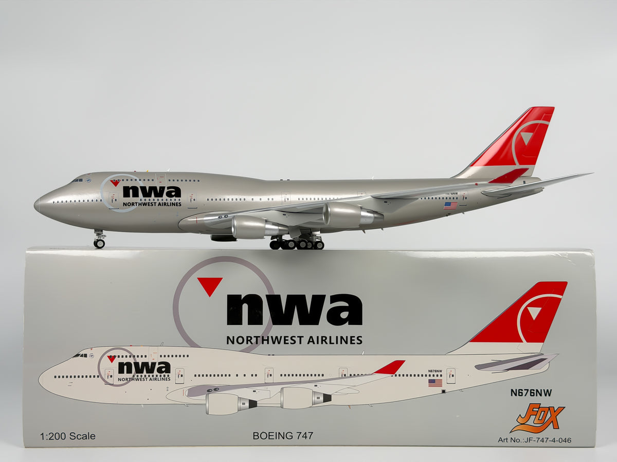 Northwest Airlines Boeing 747-400 1:200 InFlight200 N676NW (JF-747-4-046)