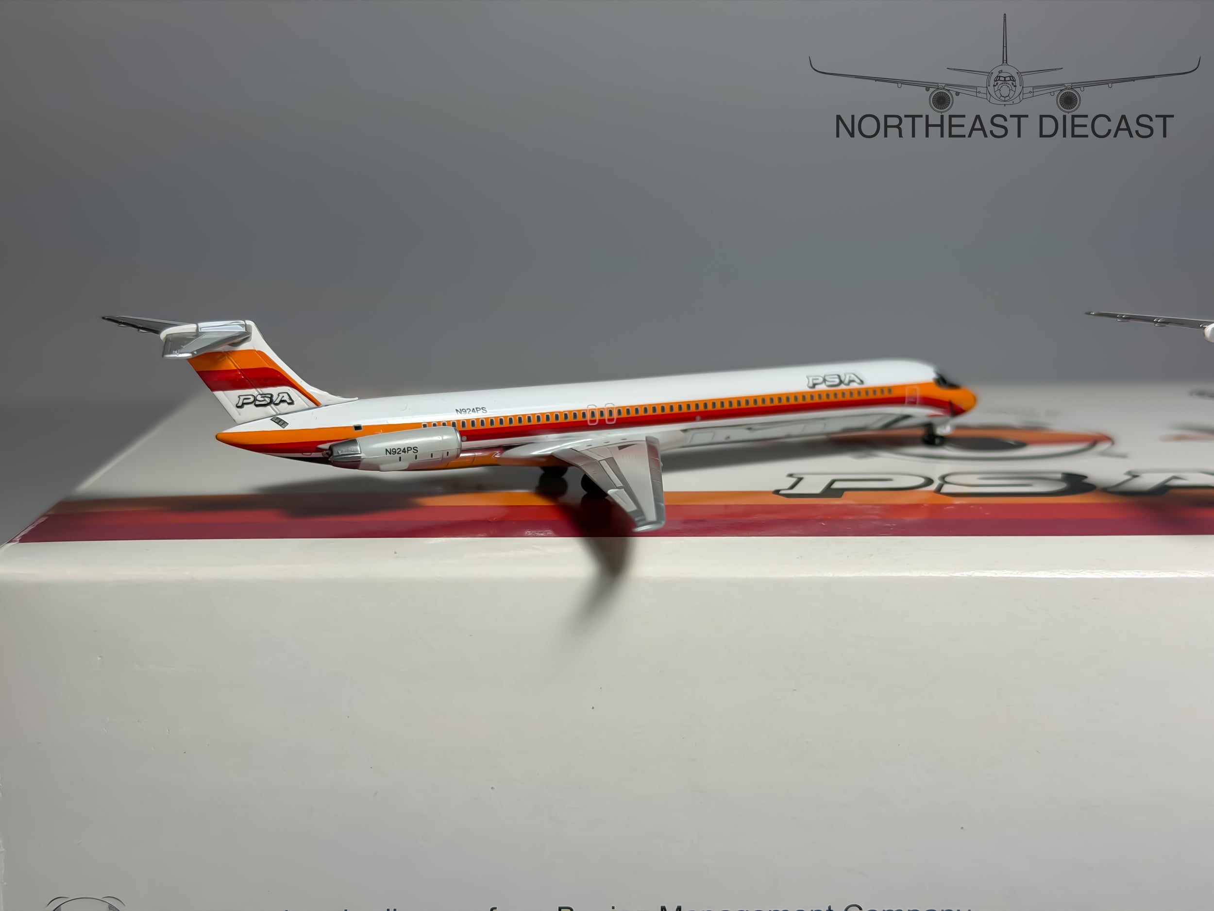 PSA McDonnell Douglas MD-81 1:400 Jet-X N924PS & N952PS (JX013)