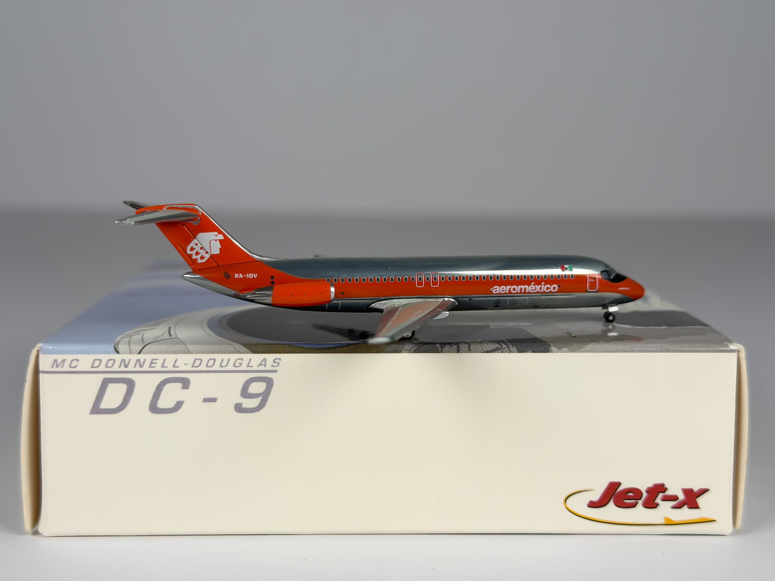 Aeromexico Douglas DC-9-30 1:400 Jet-X XA-IOV (JX446)