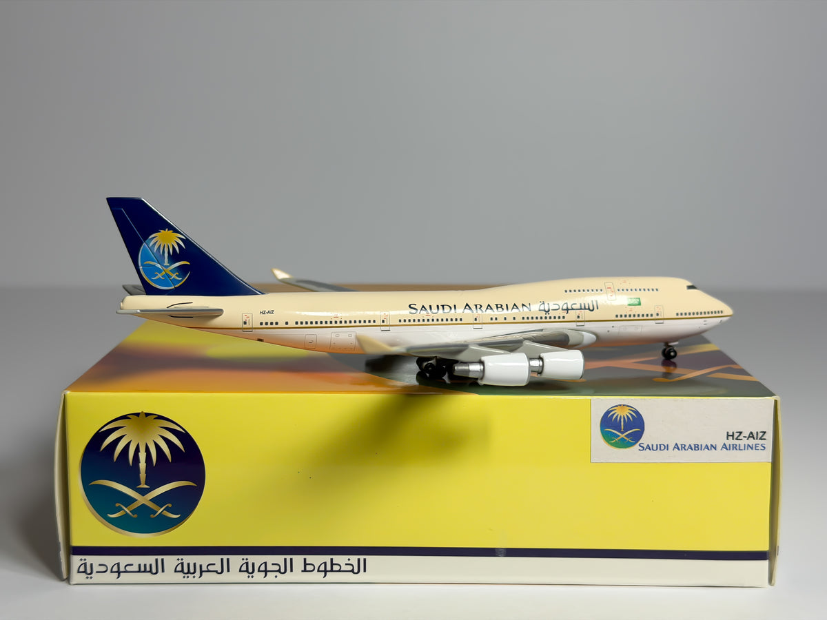 Saudi Arabian Airlines Boeing 747-400 1:400 Jet-X HZ-AIZ (JX471)