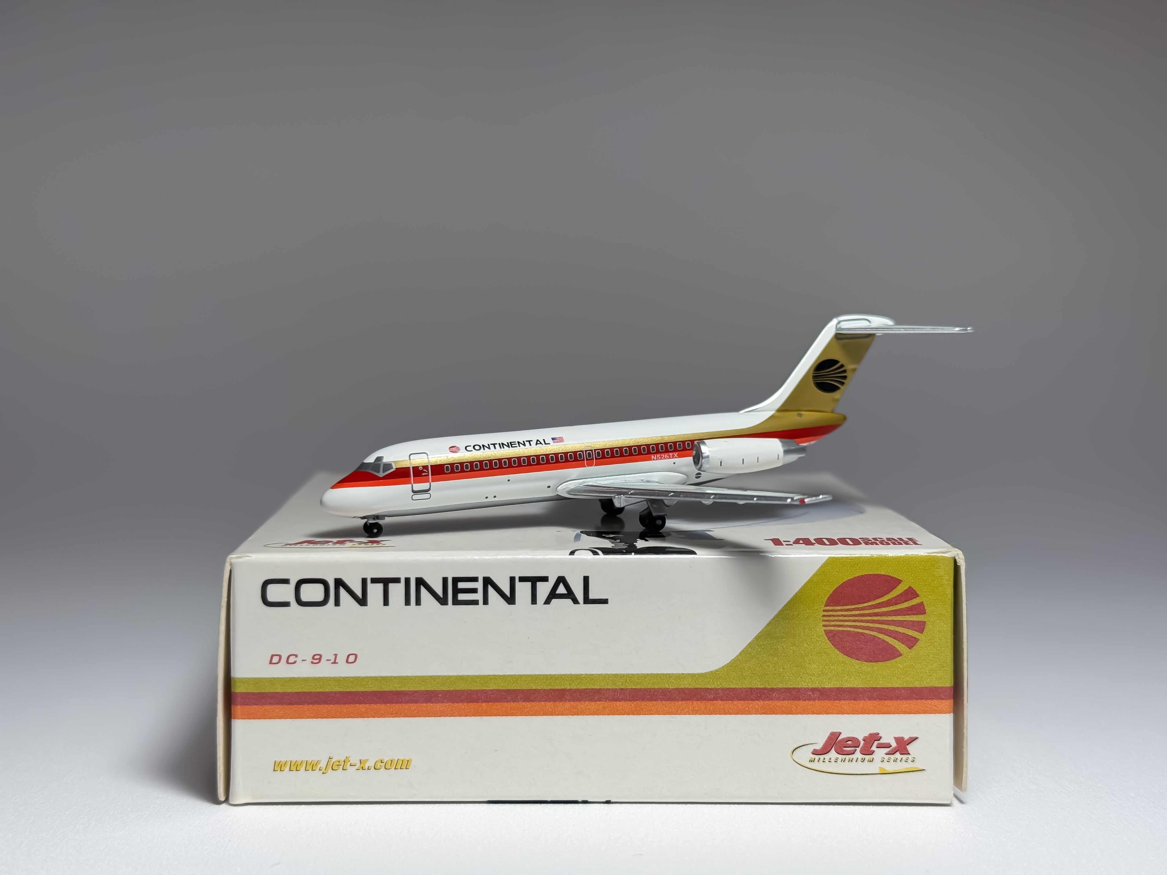 Continental Airlines Douglas DC-9-10 1:400 Jet-X N526TX (JX489)
