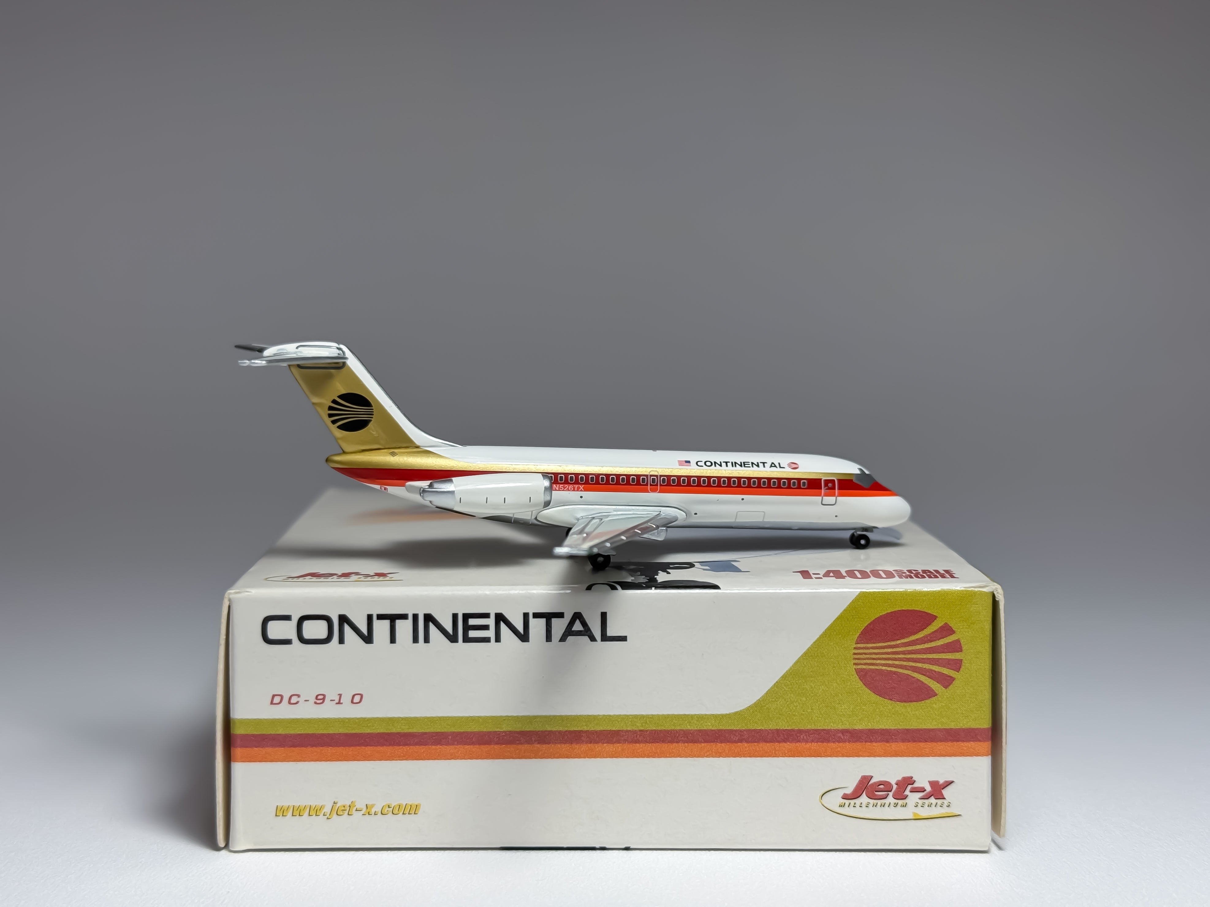 Continental Airlines Douglas DC-9-10 1:400 Jet-X N526TX (JX489)
