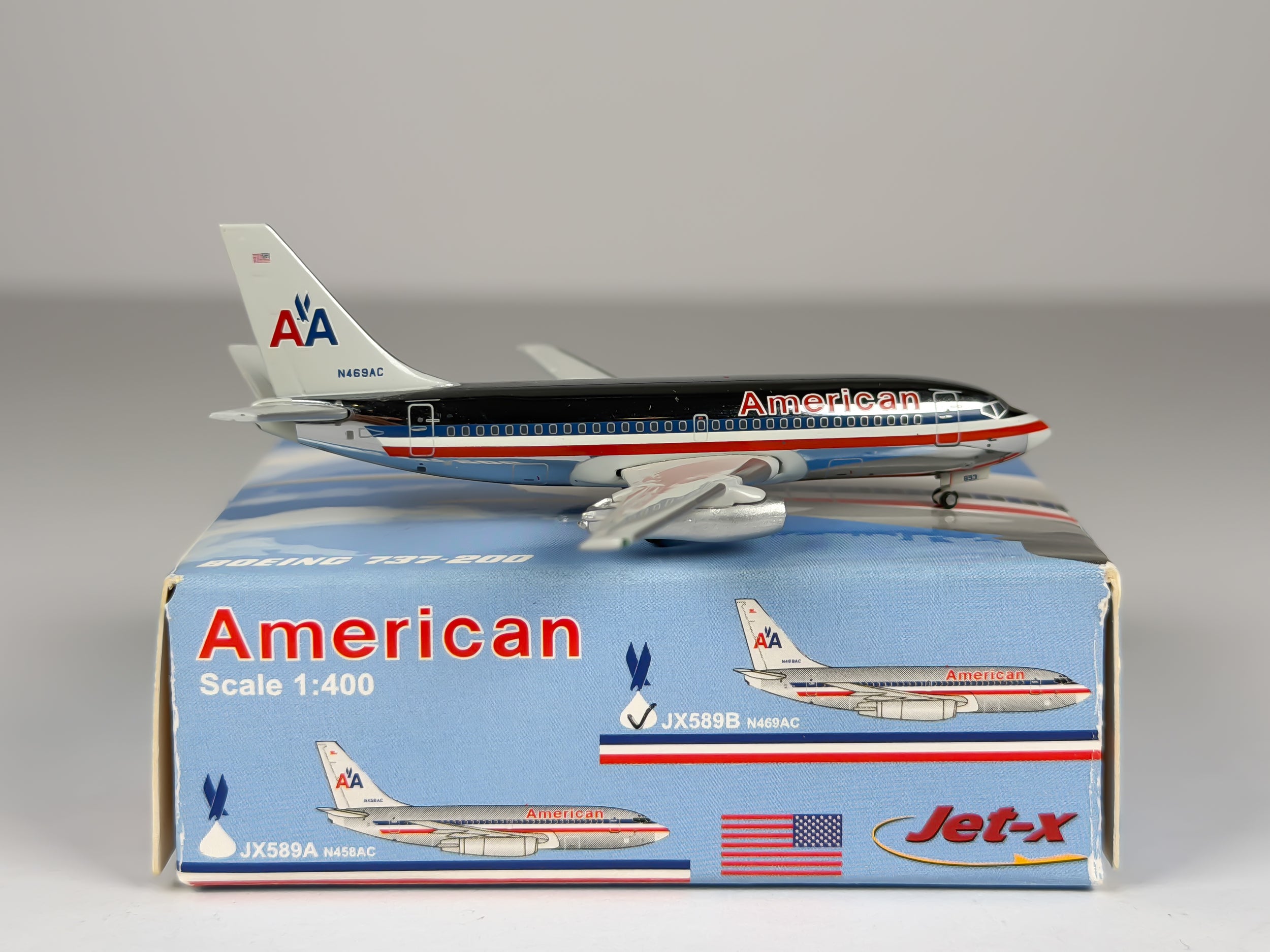 American Airlines Boeing 737-200 1:400 Jet-X N469AC (JX589B)
