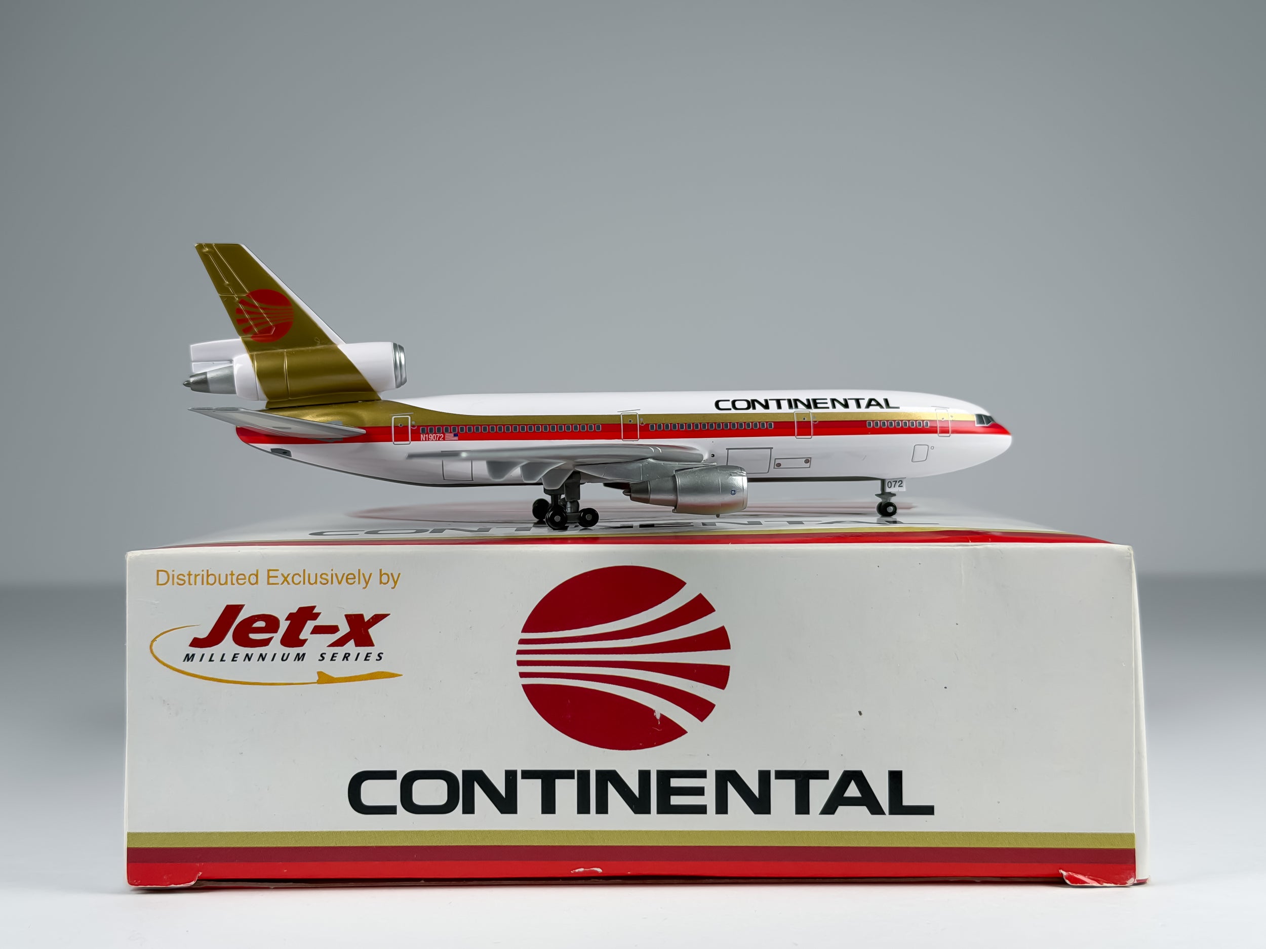 Continental Airlines McDonnell Douglas DC-10-30 1:400 Jet-X N19072 (JXM121)