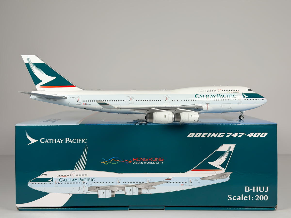 Cathay Pacific Boeing 747-400 1:200 SQ Wings B-HUJ (L2123)