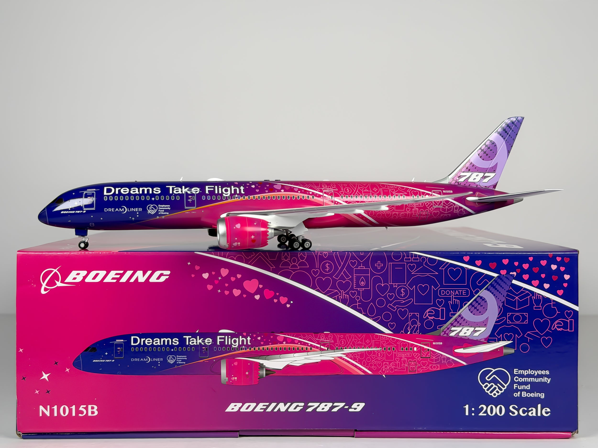 Boeing House Boeing 787-9 1:200 SQ Wings N1015B (L2128)