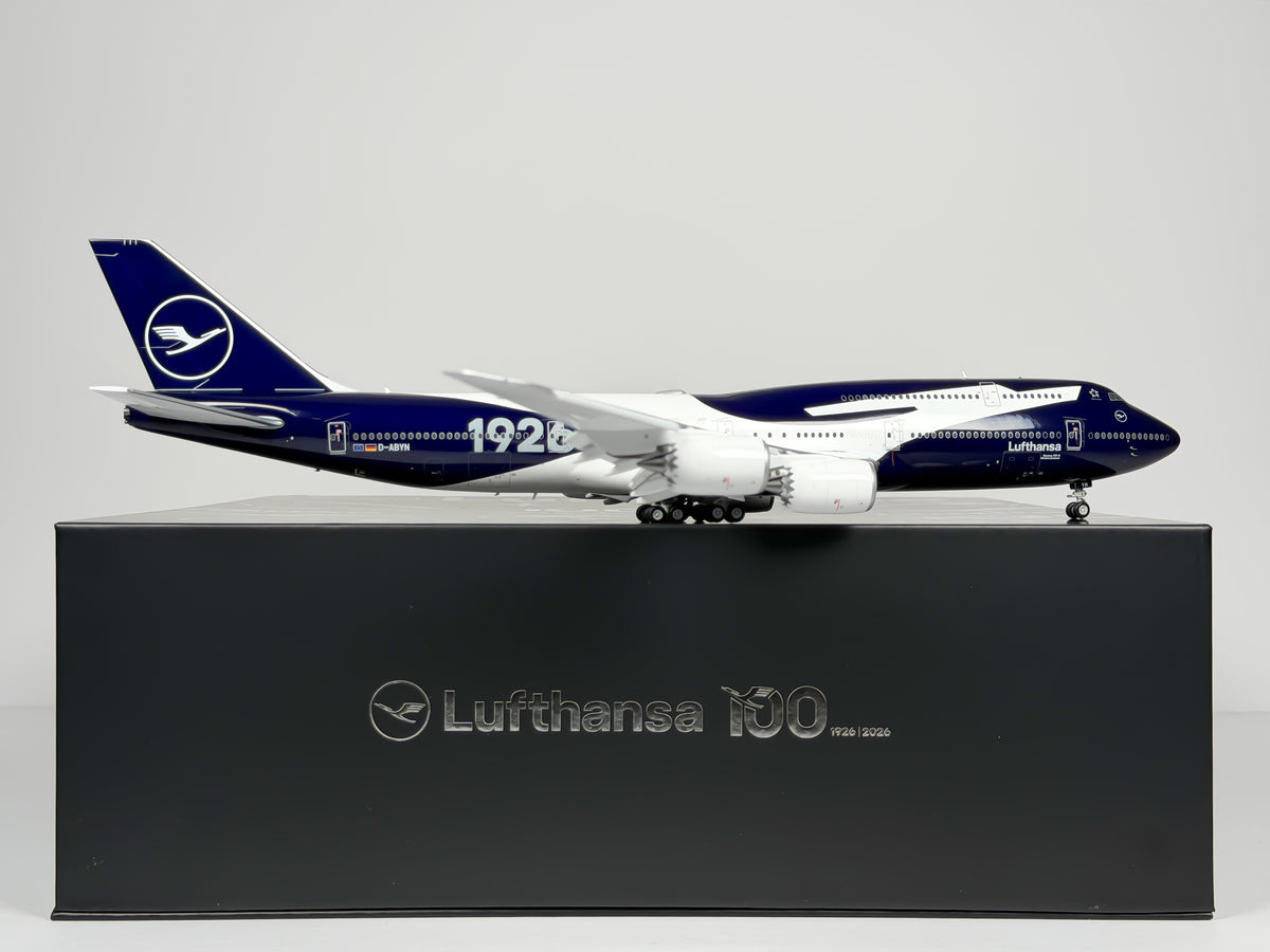 Lufthansa Boeing 747-8i 1:200 SQ Wings D-ABYN (L2355FD)