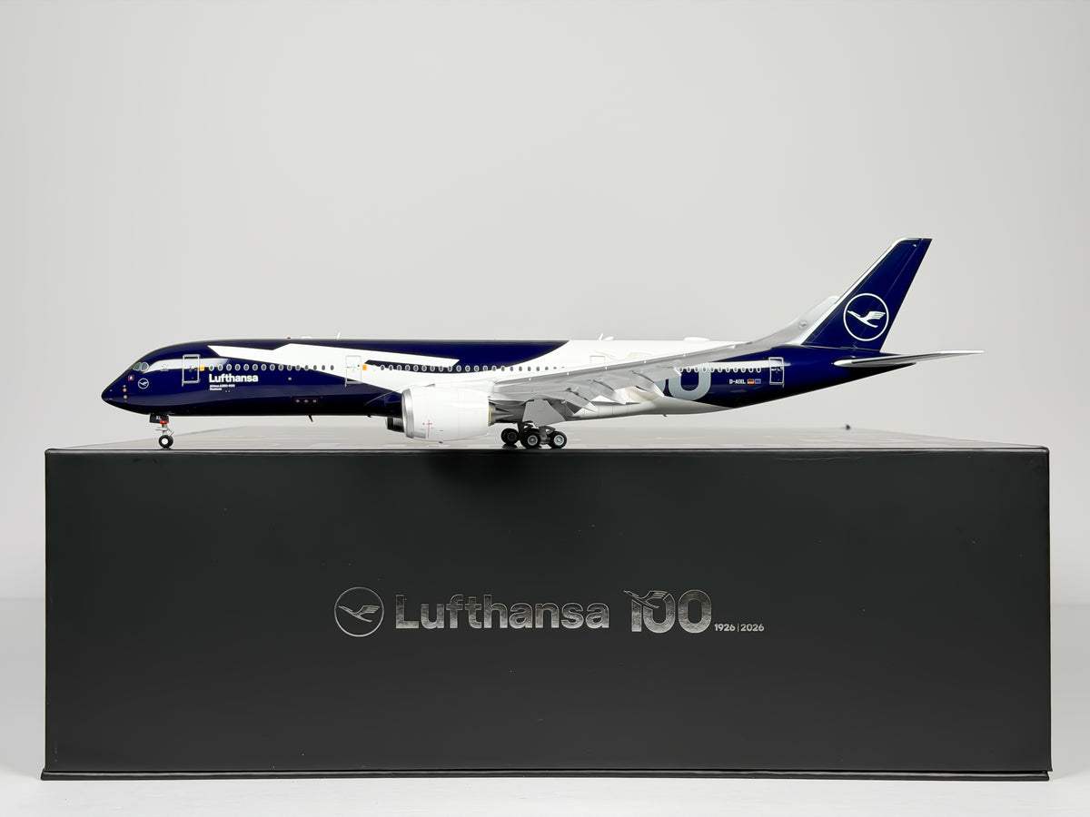 Lufthansa Airbus A350-900 1:200 SQ Wings D-AIXL (L2402FD)