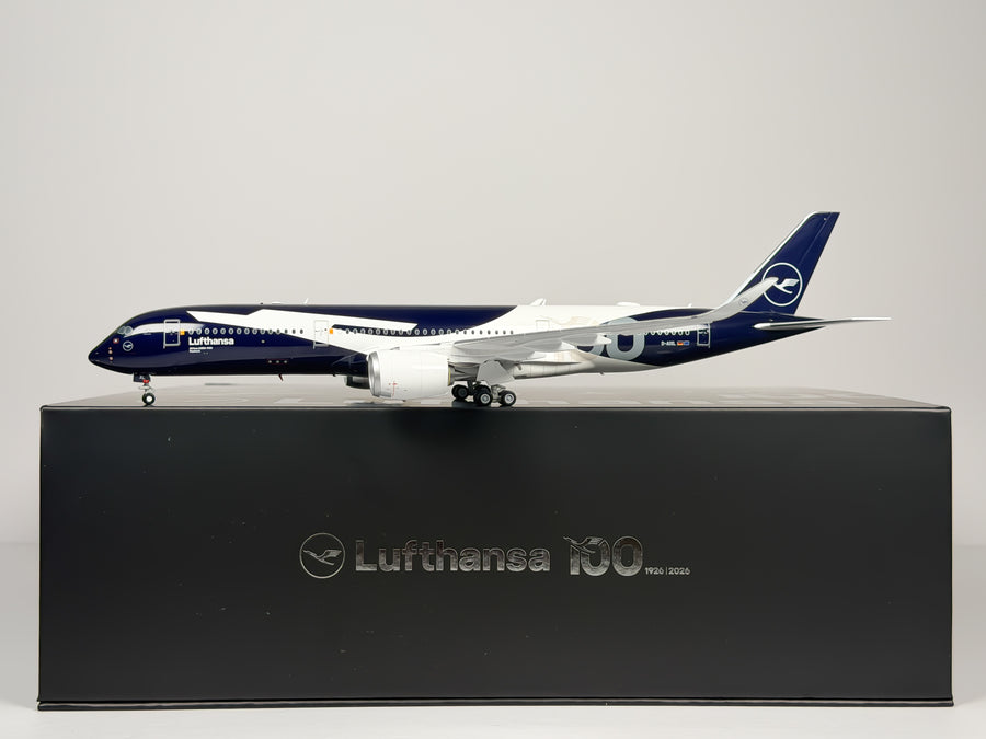 Lufthansa Airbus A350-900 1:200 SQ Wings D-AIXL (L2402)