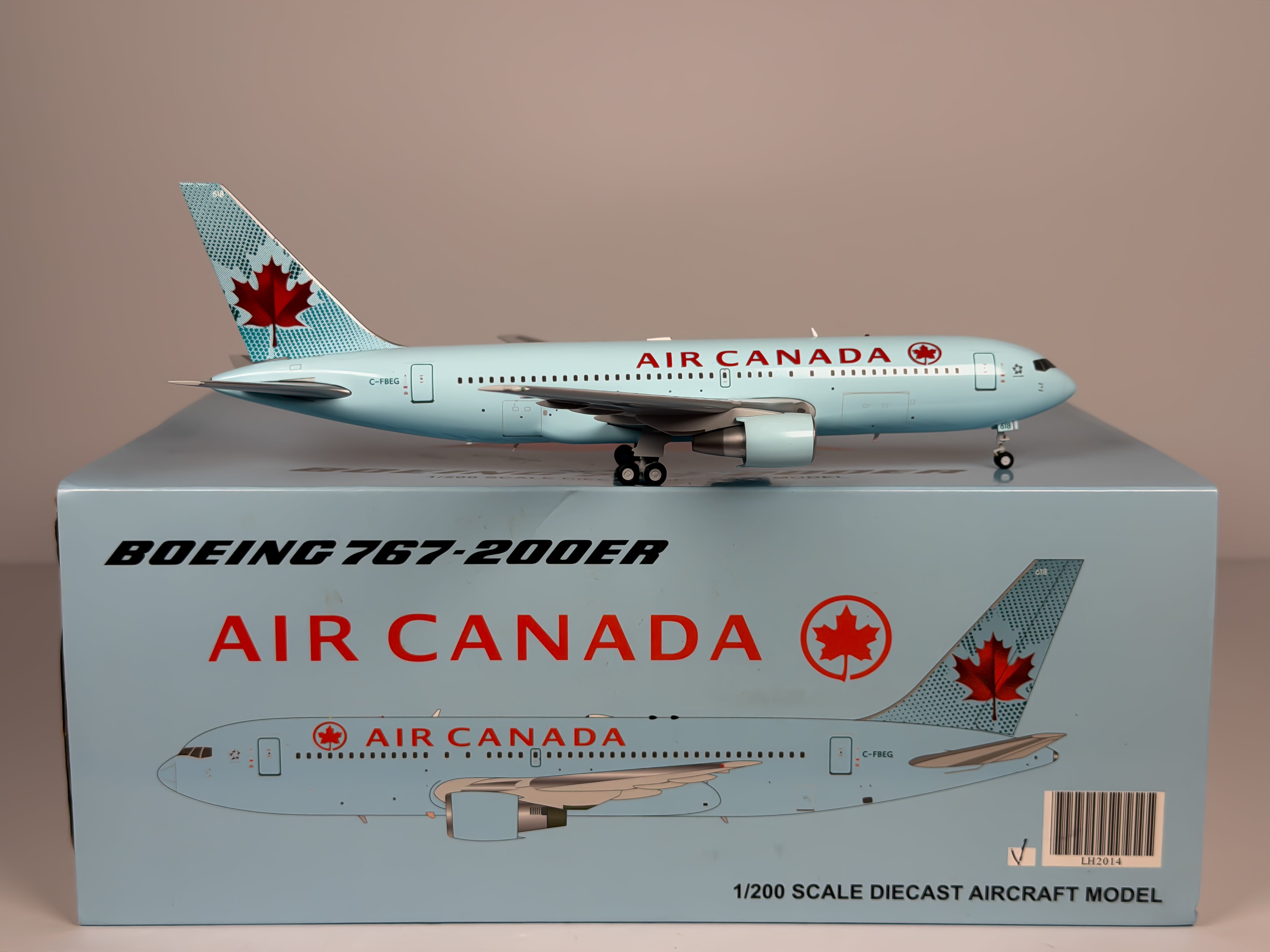 Air Canada Boeing 767-200 1:200 JC Wings C-FBEG (LH2014)