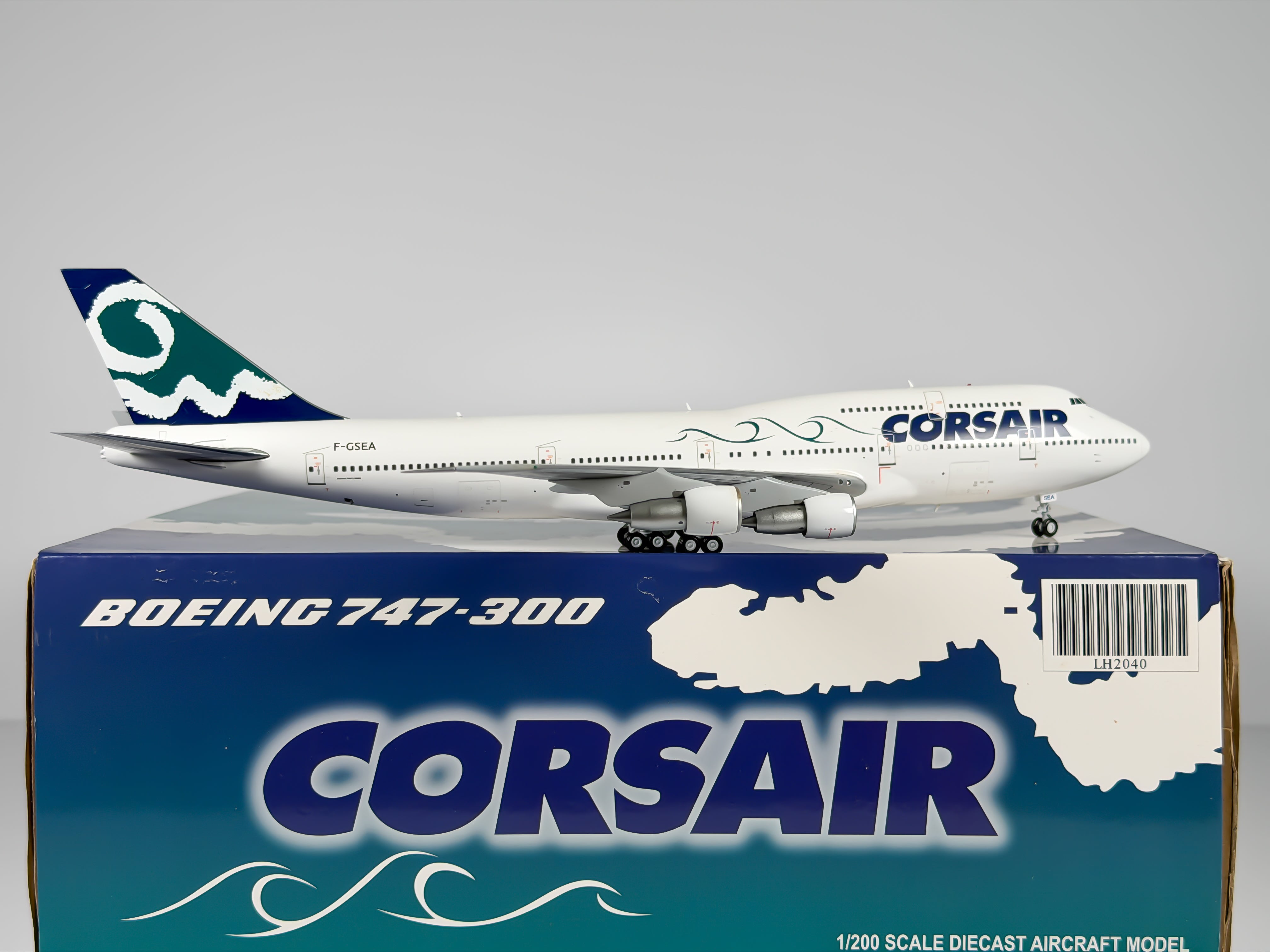 Corsair Boeing 747-300 1:200 JC Wings F-GSEA (LH2040)