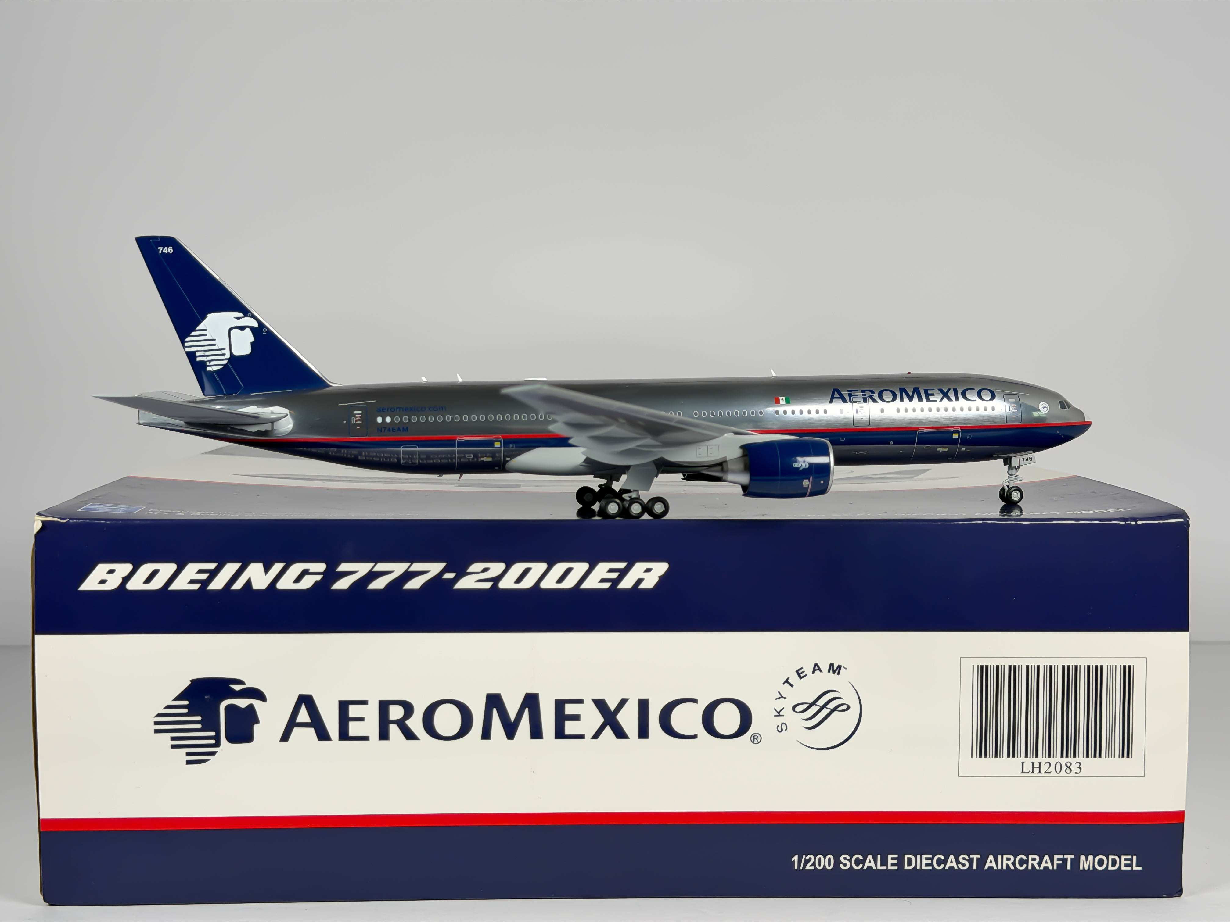 Aeromexico Boeing 777-200ER 1:200 JC Wings N746AM (LH2083)