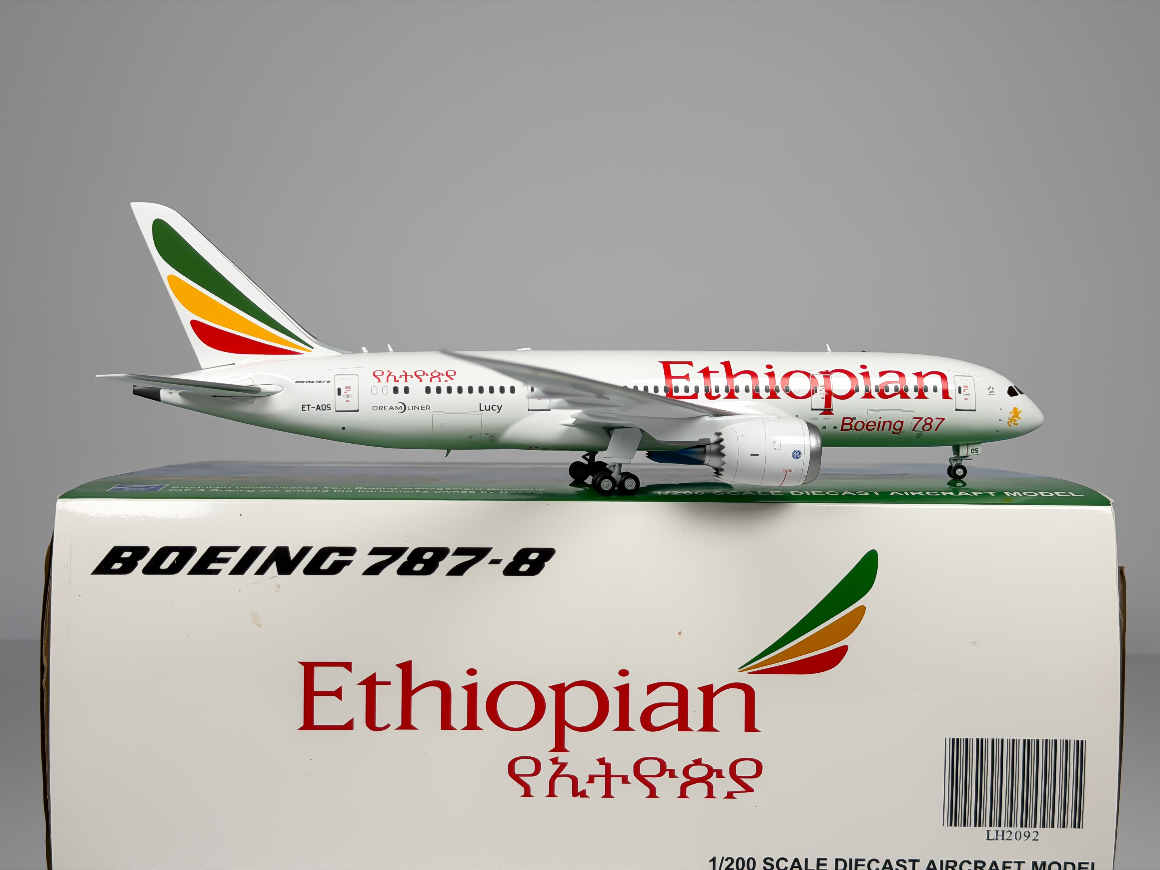 Ethiopian Airlines Boeing 787-8 1:200 JC Wings ET-AOS (LH2092)