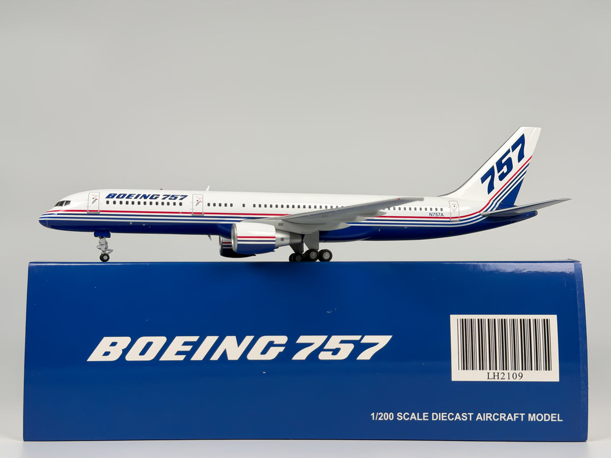 Boeing House Boeing 757-200 1:200 JC Wings N757A (LH2109)